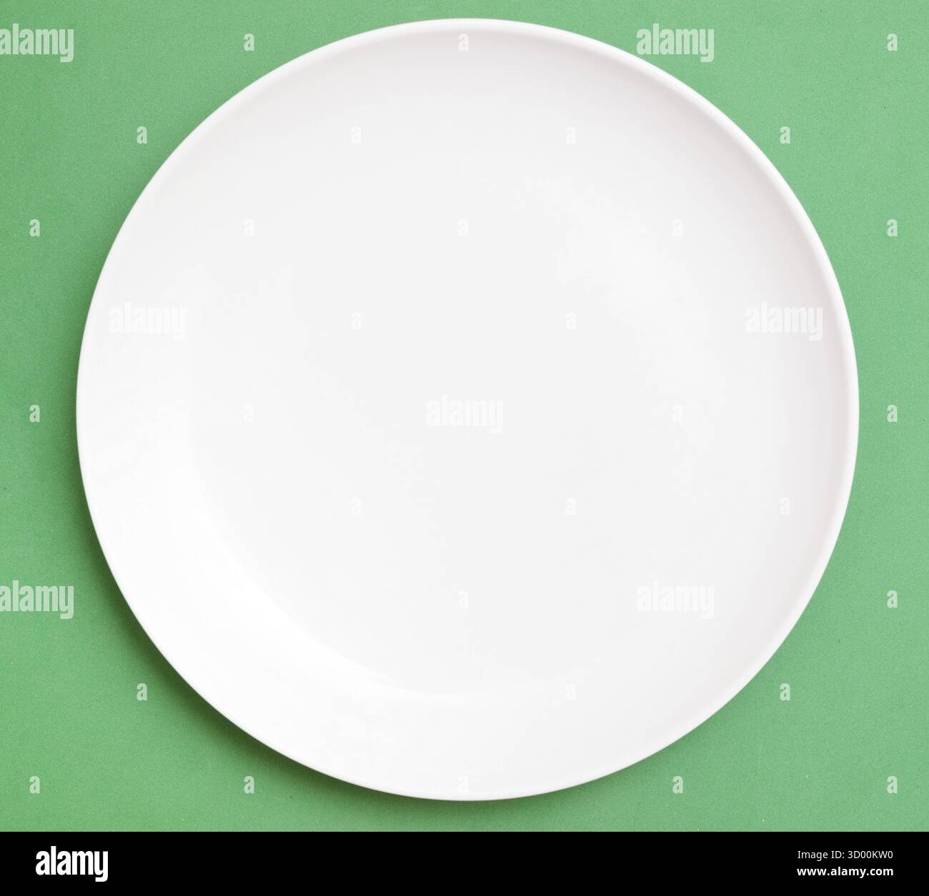Plaque blanche sur fond vert Banque D'Images