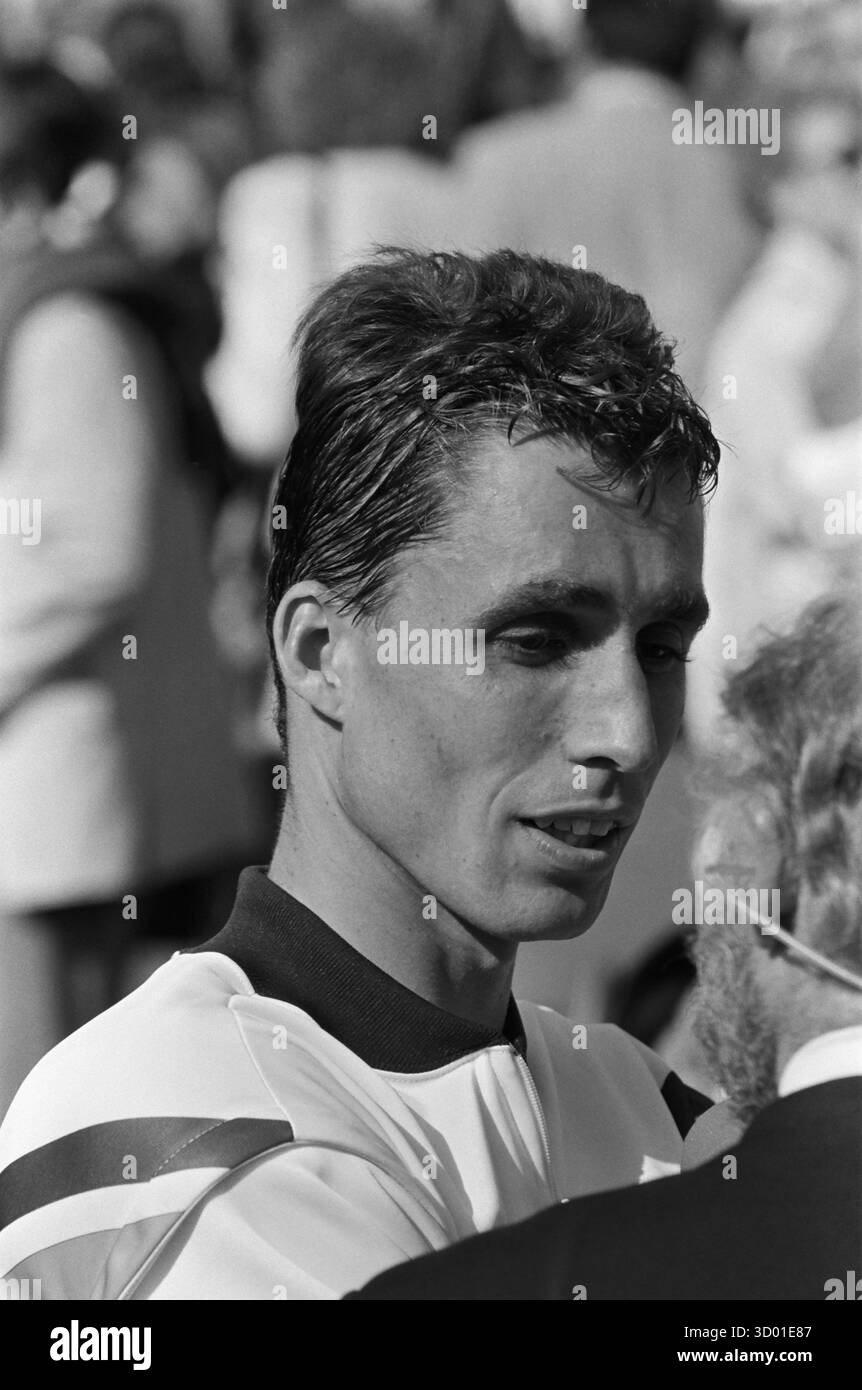 Ivan Lendl bat Mikael Pernfors en finale de l'Open de France le 8 juin 1986. Banque D'Images