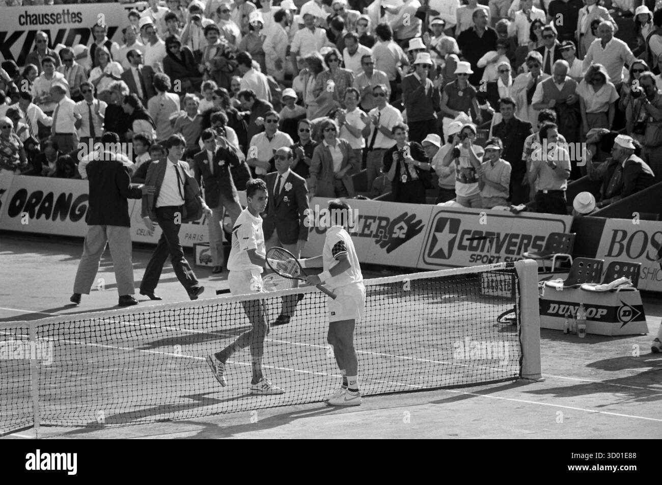 Ivan Lendl bat Mikael Pernfors en finale de l'Open de France le 8 juin 1986. Banque D'Images