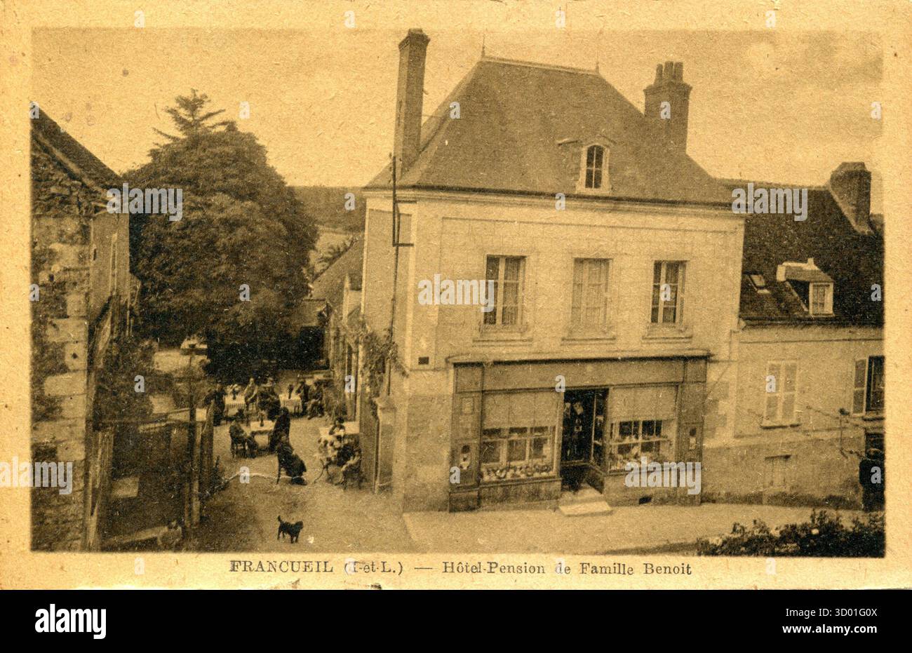 Francueil, Hôtel et pension Benoît Département français : 37 - Indre-et-Loire région : Centre-Val de Loire carte postale vintage, fin XIXe - début XXe siècle Banque D'Images