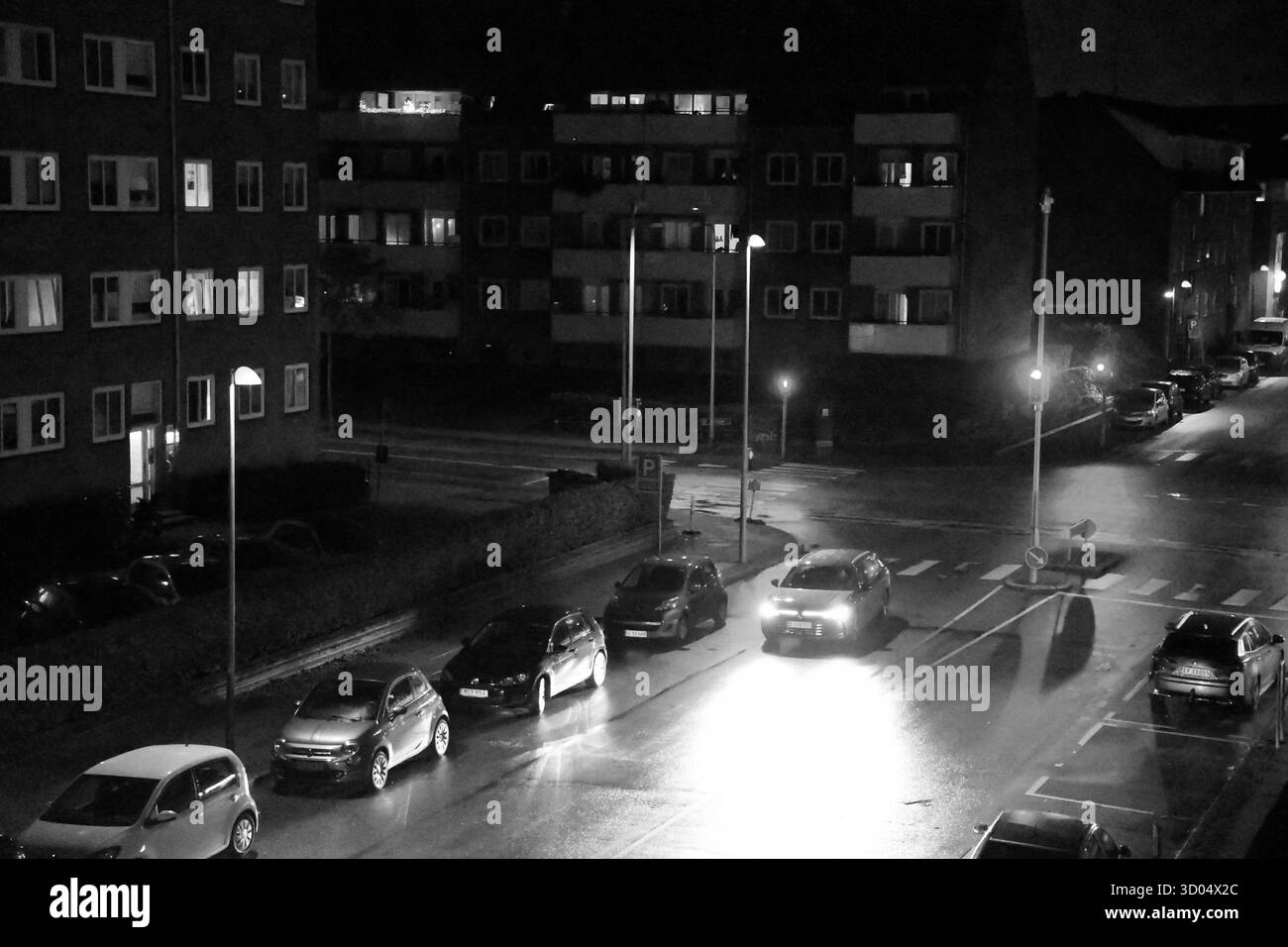 Copenhagen/ Denmark/21 .OCTOBER 2025/scène nocturne et chute de pluie à kastrup copenhague. (Photo.Francis Joseph Deann/Dean Pictures) (non destiné à un usage commercial et éditorial uniquement) Banque D'Images