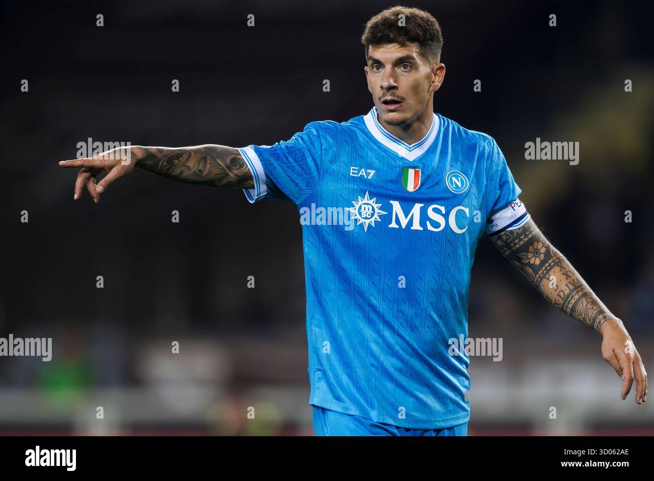 Giovanni Di Lorenzo de la SSC Napoli fait des gestes lors du match de football de Serie A entre le Torino FC et la SSC Napoli. Crédit : Nicolò Campo/Alamy Live News Banque D'Images