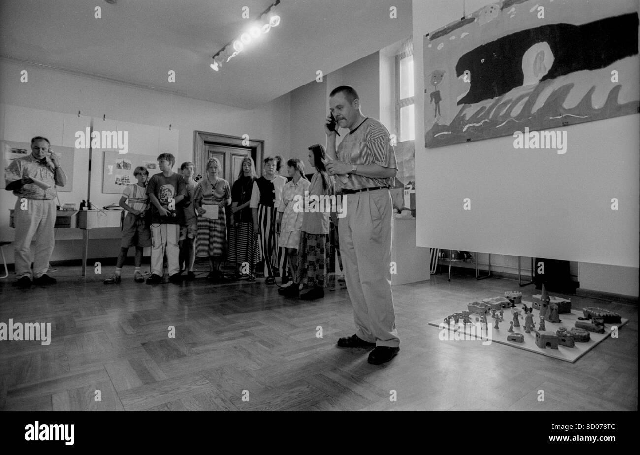 Allemagne, Berlin, 11.8,1992, enfants - spectacle à DOMIZIL, les salles d'exposition du service artistique de l'Eglise protestante dans la cathédrale de Berlin, Juerge Banque D'Images