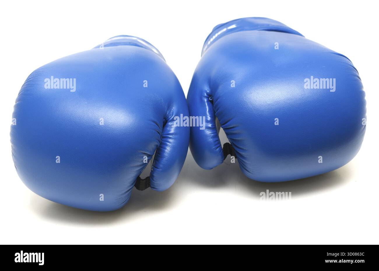 Gants de boxe isolé sur fond blanc Banque D'Images