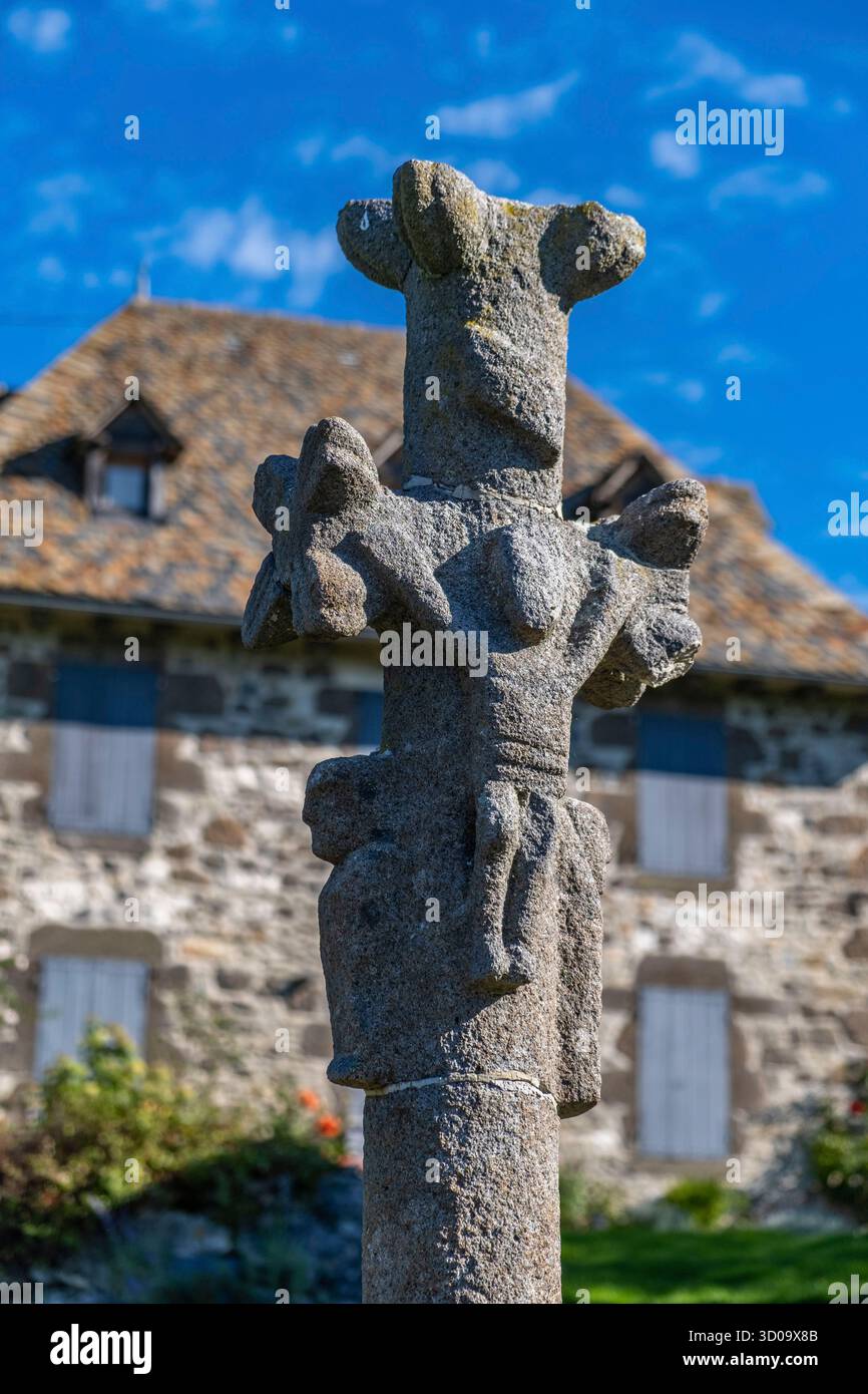 France, Aveyron, Taussac, calvaire à Peyrat, Carlades Banque D'Images France, Aveyron, Taussac, calvaire à Peyrat, Carlades Banque D'Images