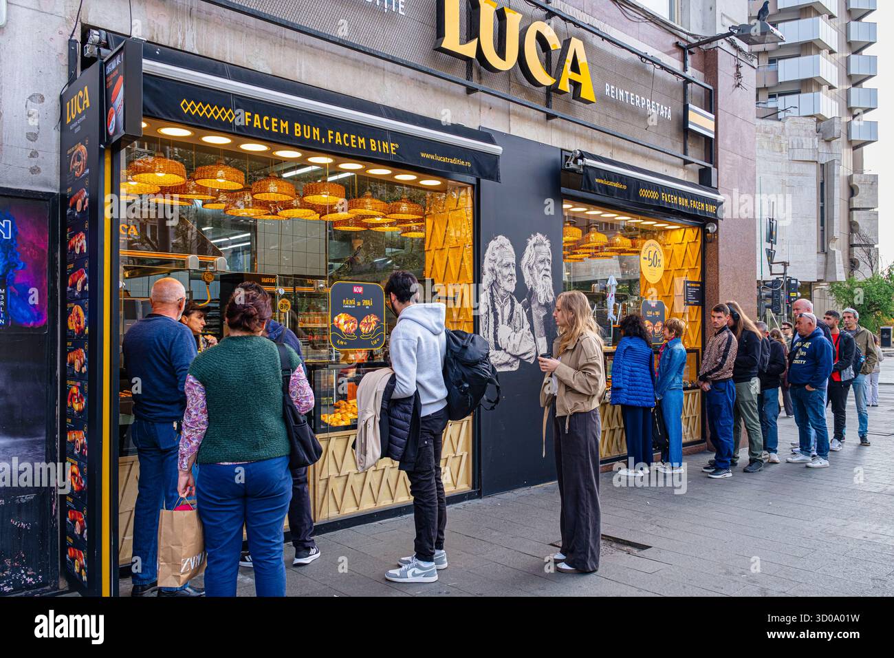 Roumanie, Bucarest, Luca, la marque populaire de restauration rapide Banque D'Images Roumanie, Bucarest, Luca, la marque populaire de restauration rapide Banque D'Images