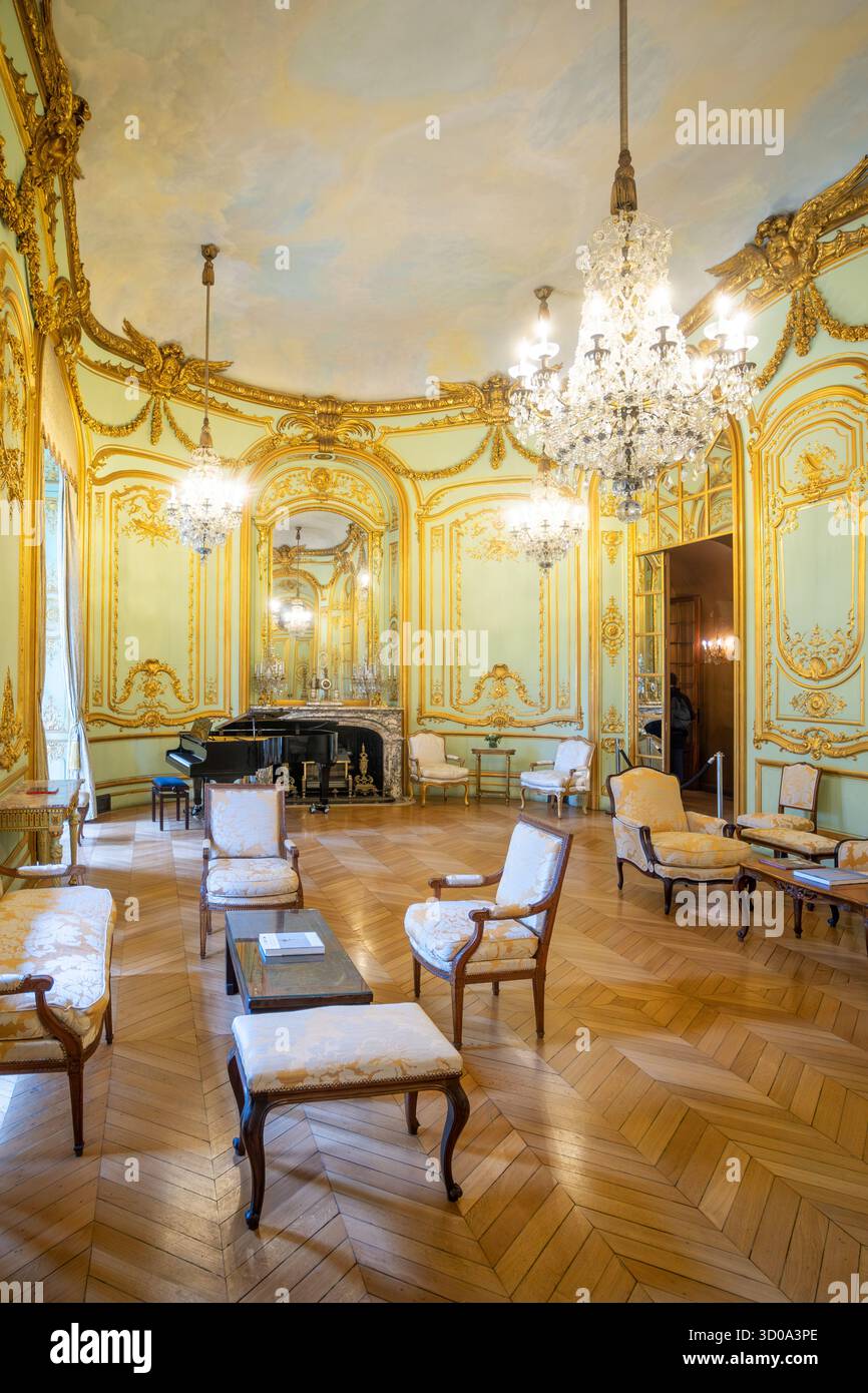 France, Paris, Hôtel de Behague, siège de l'Ambassade de Roumanie Banque D'Images France, Paris, Hôtel de Behague, siège de l'Ambassade de Roumanie Banque D'Images