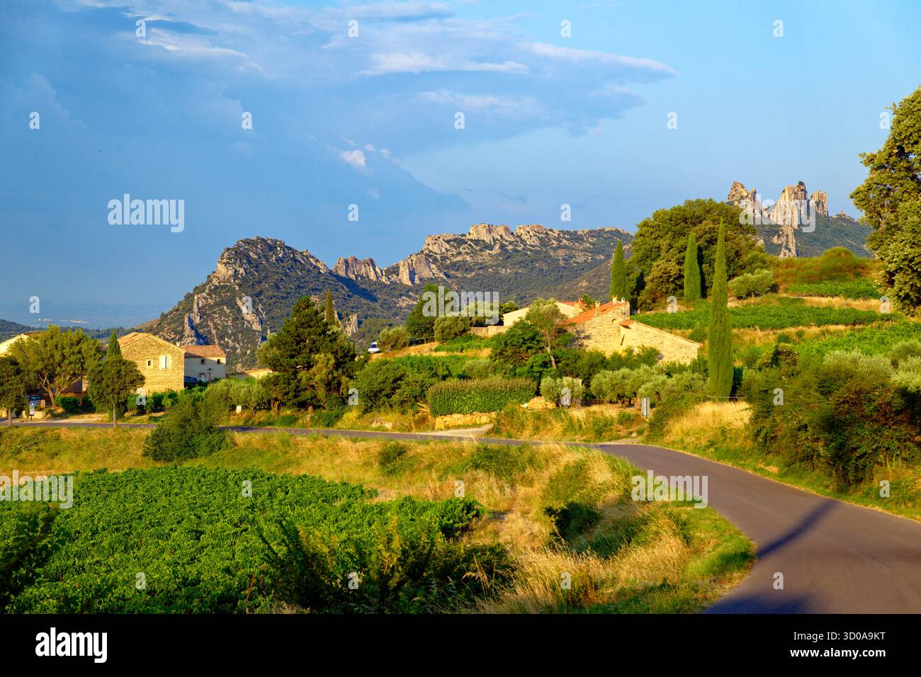 France, Vaucluse, Dentelles de Montmirail, village de Suzette Banque D'Images