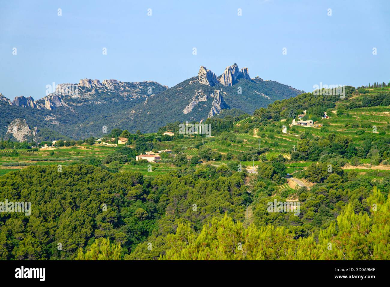 France, Vaucluse, Dentelles de Montmirail, village de Suzette Banque D'Images