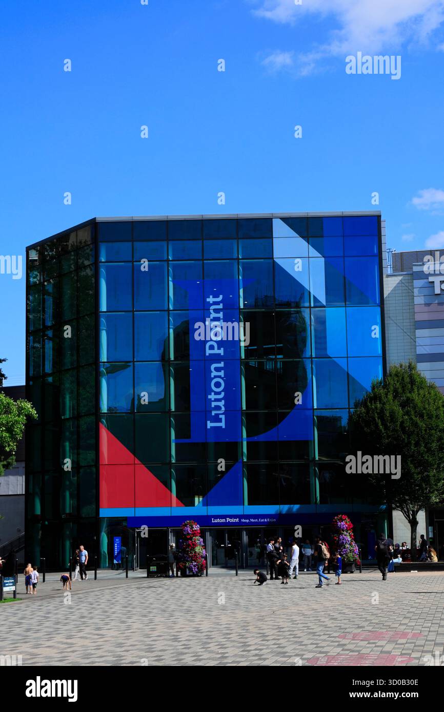 Le centre commercial Luton point, St Georges Square, Luton Town, Bedfordshire, Angleterre, ROYAUME-UNI Banque D'Images