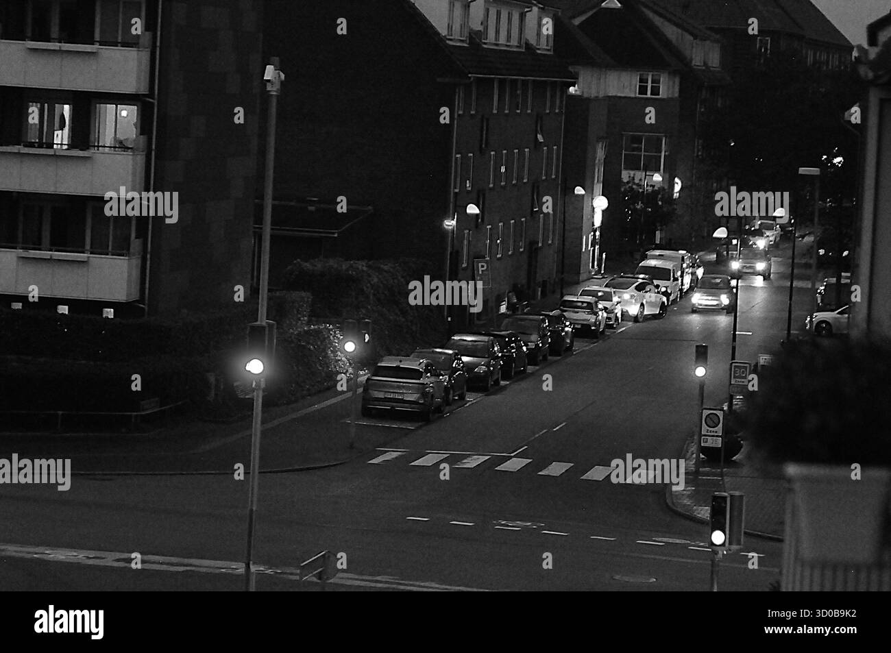 Copenhague/ Danemark/22 .OCTOBRE 2025/scène nocturne et chute de pluie à kastrup copenhague. (Photo.Francis Joseph Deann/Dean Pictures) (non destiné à un usage commercial et éditorial uniquement) Banque D'Images