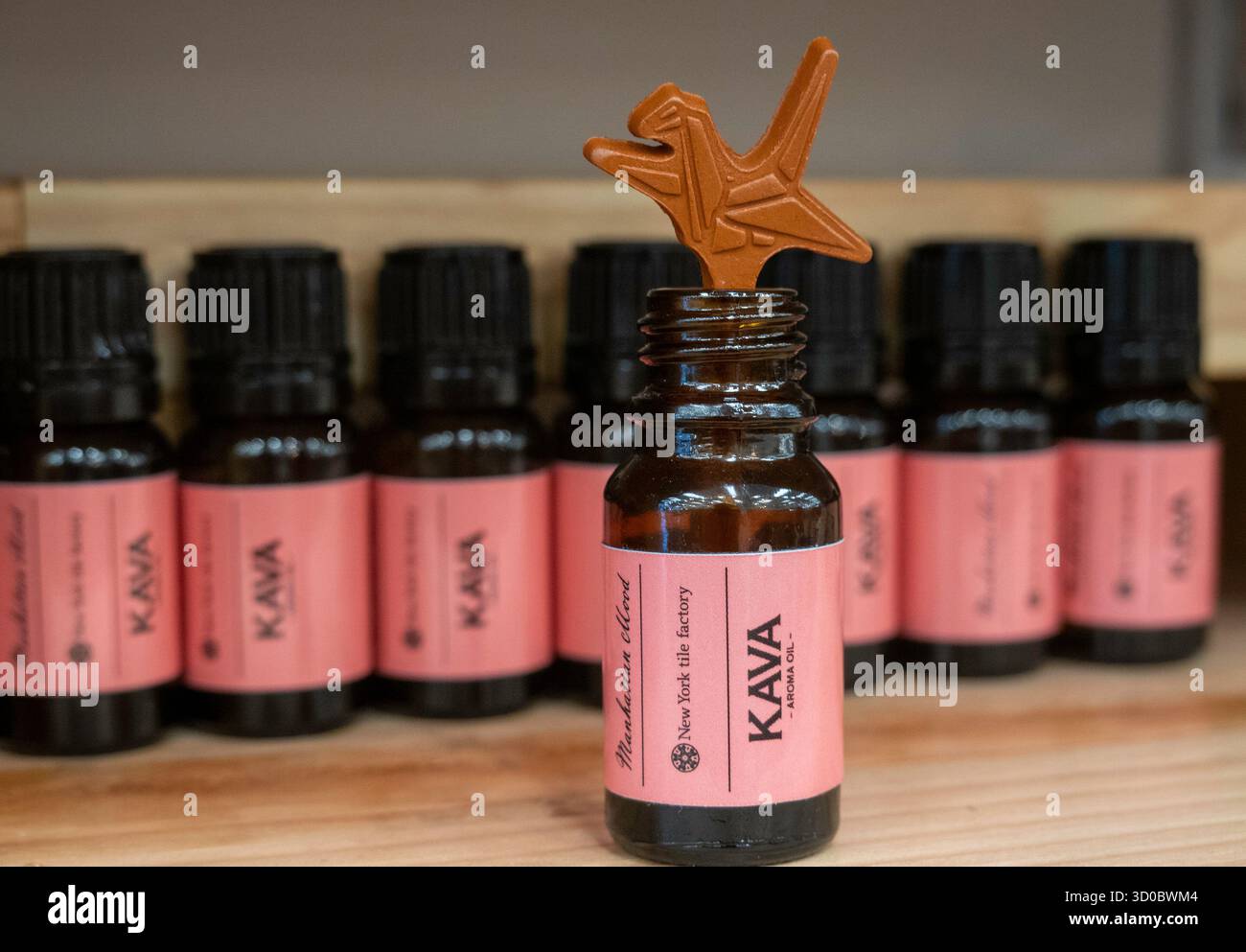 L'usine de tuiles de New York est un magasin japonais d'importation de biens domestiques situé sur la sixième Avenue, 2025, New York City, États-Unis Banque D'Images