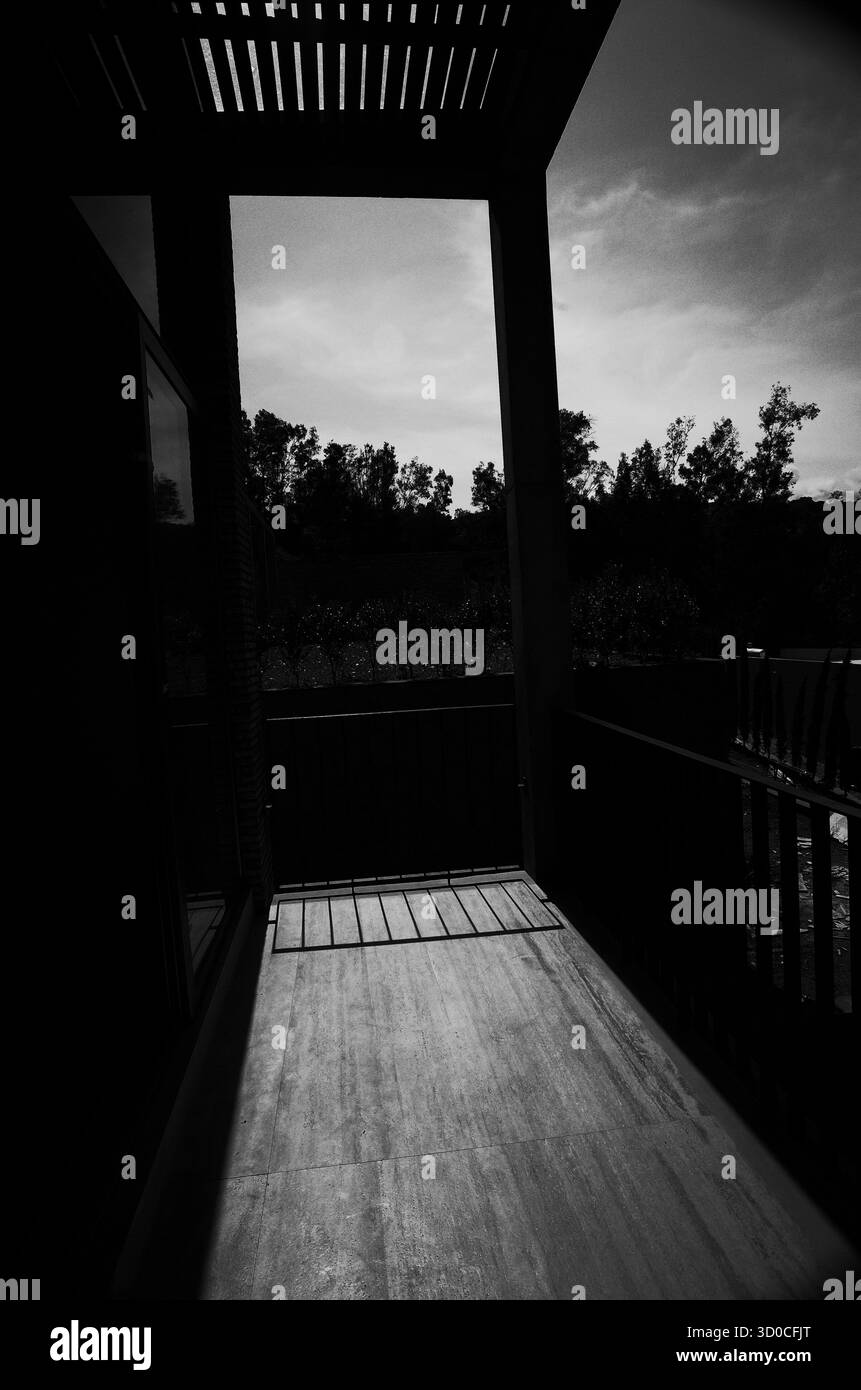 Ombres enregistrant le passage du temps en architecture Banque D'Images