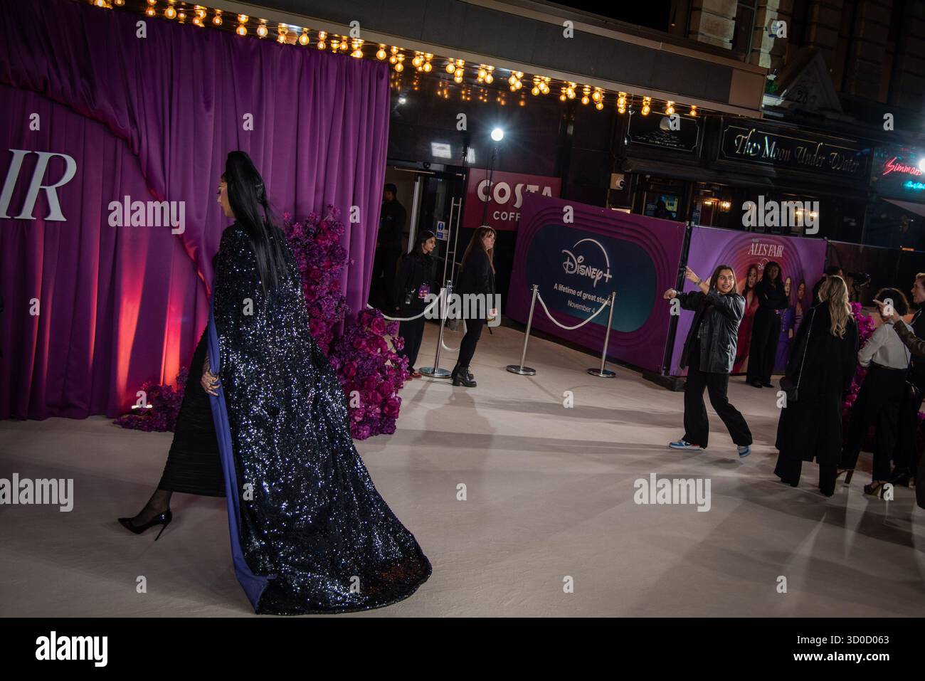 Londres, Royaume-Uni. 22 octobre 2025. TIA Kofi assiste à la première londonienne de « All's Fair » à l'Odeon luxe Leicester Square. (Photo de Loredana Sangiuliano/SOPA images/Sipa USA) crédit : Sipa USA/Alamy Live News Banque D'Images