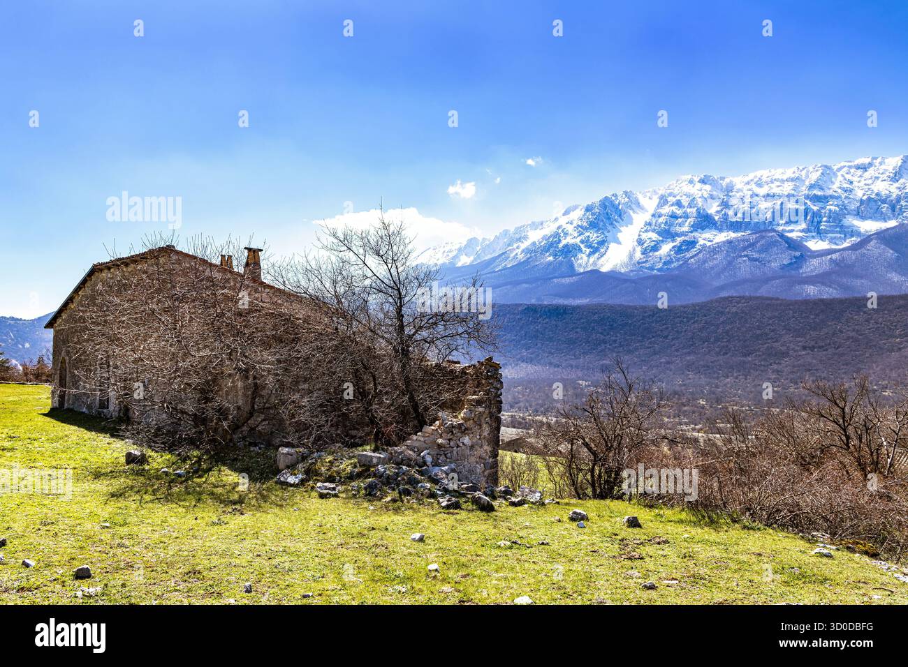 Italie, Abruzzes, village de montagne abandonné, Pagliare di Tione Banque D'Images