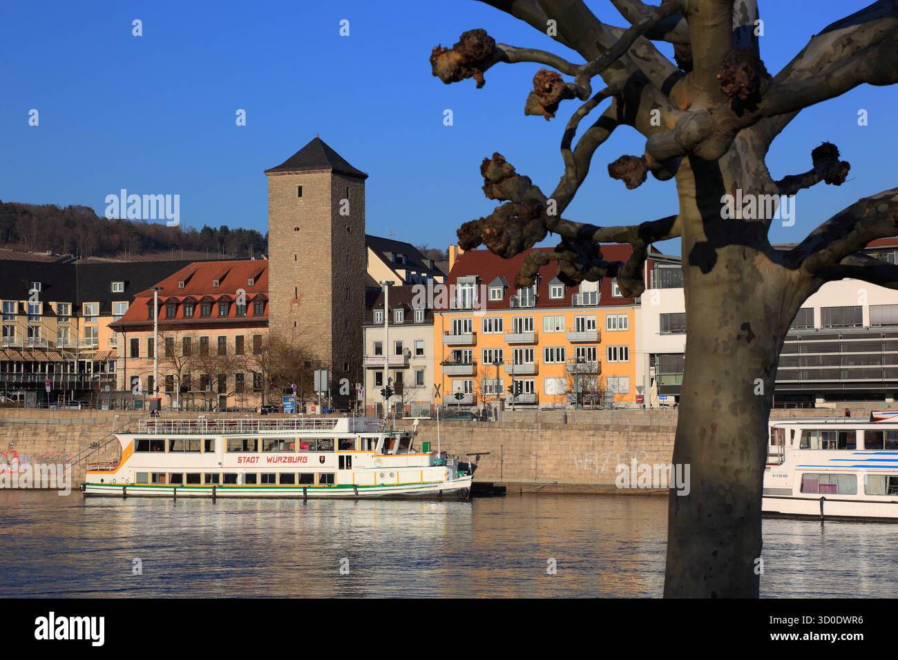 Port fluvial principal de Würzburg, basse-Franconie, Bavière, Allemagne Banque D'Images