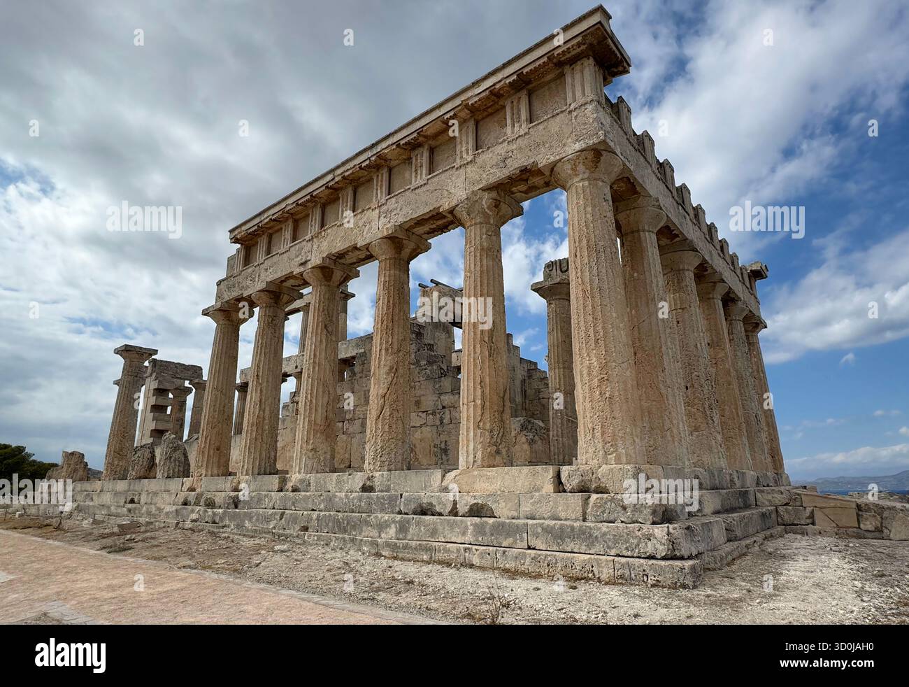Le sanctuaire d'Aphaia est un temple dorique et a été construit entre 490 et 500 av. J.-C. à la nymphe Aphaia - Île d'Egine, Cyclades, Grèce Banque D'Images