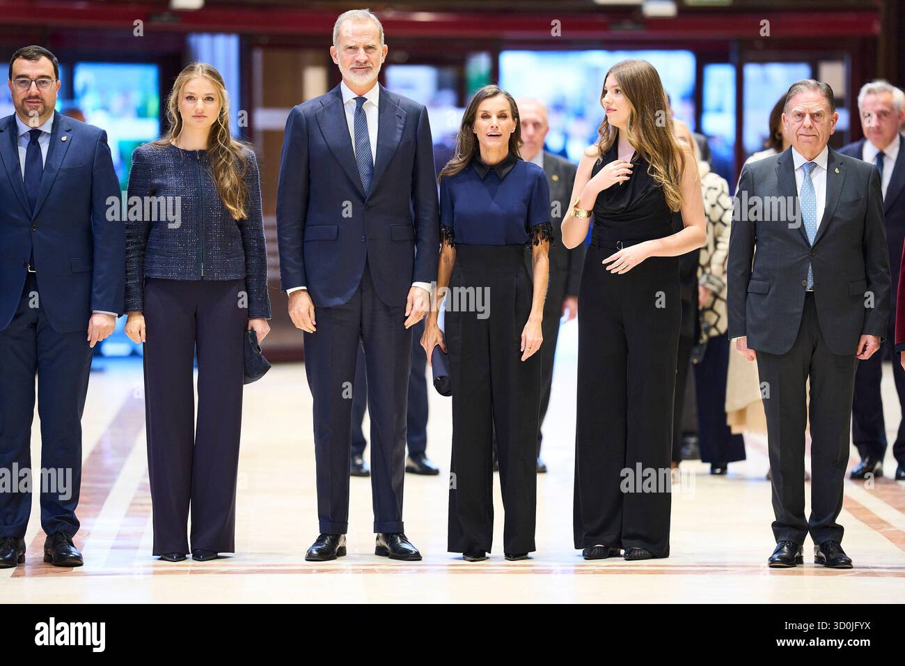 Oviedo, Asturies, Espagne. 23 octobre 2025. Le roi Felipe VI d'Espagne, la reine Letizia d'Espagne, la princesse héritière Leonor, la princesse Sofia ont assisté au concert de clôture de la 33e semaine musicale lors des Princesa de Asturias Awards 2025 à l'Auditorium principe Felipe le 23 octobre 2025 à Oviedo, Espagne Oviedo. Espagne. 20251023, (crédit image : © Jack Abuin/ZUMA Press Wire) USAGE ÉDITORIAL SEULEMENT ! Non destiné à UN USAGE commercial ! Banque D'Images Oviedo, Asturies, Espagne. 23 octobre 2025. Le roi Felipe VI d'Espagne, la reine Letizia d'Espagne, la princesse héritière Leonor, la princesse Sofia ont assisté au concert de clôture de la 33e semaine musicale lors des Princesa de Asturias Awards 2025 à l'Auditorium principe Felipe le 23 octobre 2025 à Oviedo, Espagne Oviedo. Espagne. 20251023, (crédit image : © Jack Abuin/ZUMA Press Wire) USAGE ÉDITORIAL SEULEMENT ! Non destiné à UN USAGE commercial ! Banque D'Images