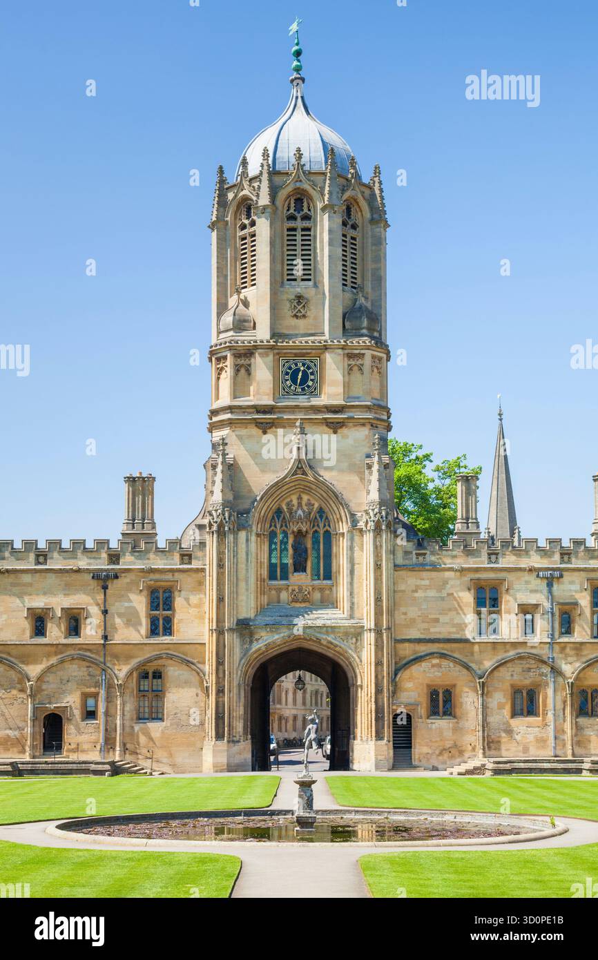 Oxford University Christ Church College Tom Quad et Tom Tower Oxford University Oxfordshire Angleterre GB Europe Banque D'Images