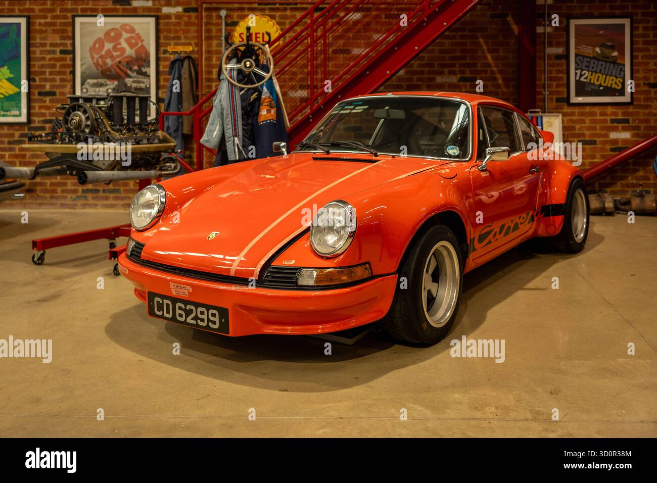 Porsche 911 1972, exposée lors de l’événement Niners concept qui s’est tenu à Boxengasse le 20 septembre 2025. Banque D'Images
