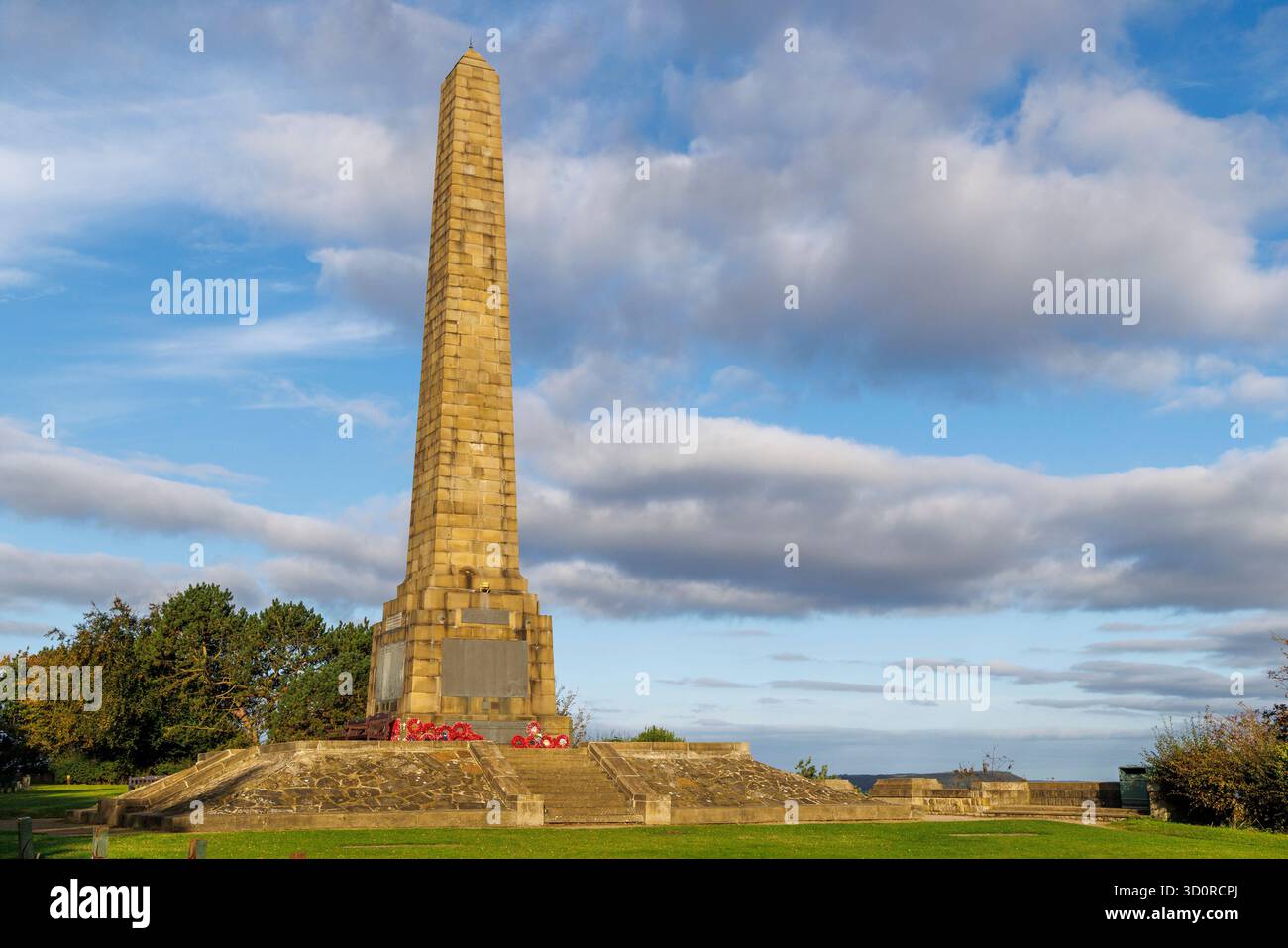 Mémorial de guerre, Oliver's Mount, Scarborough, Yorkshire, Angleterre, ROYAUME-UNI Banque D'Images