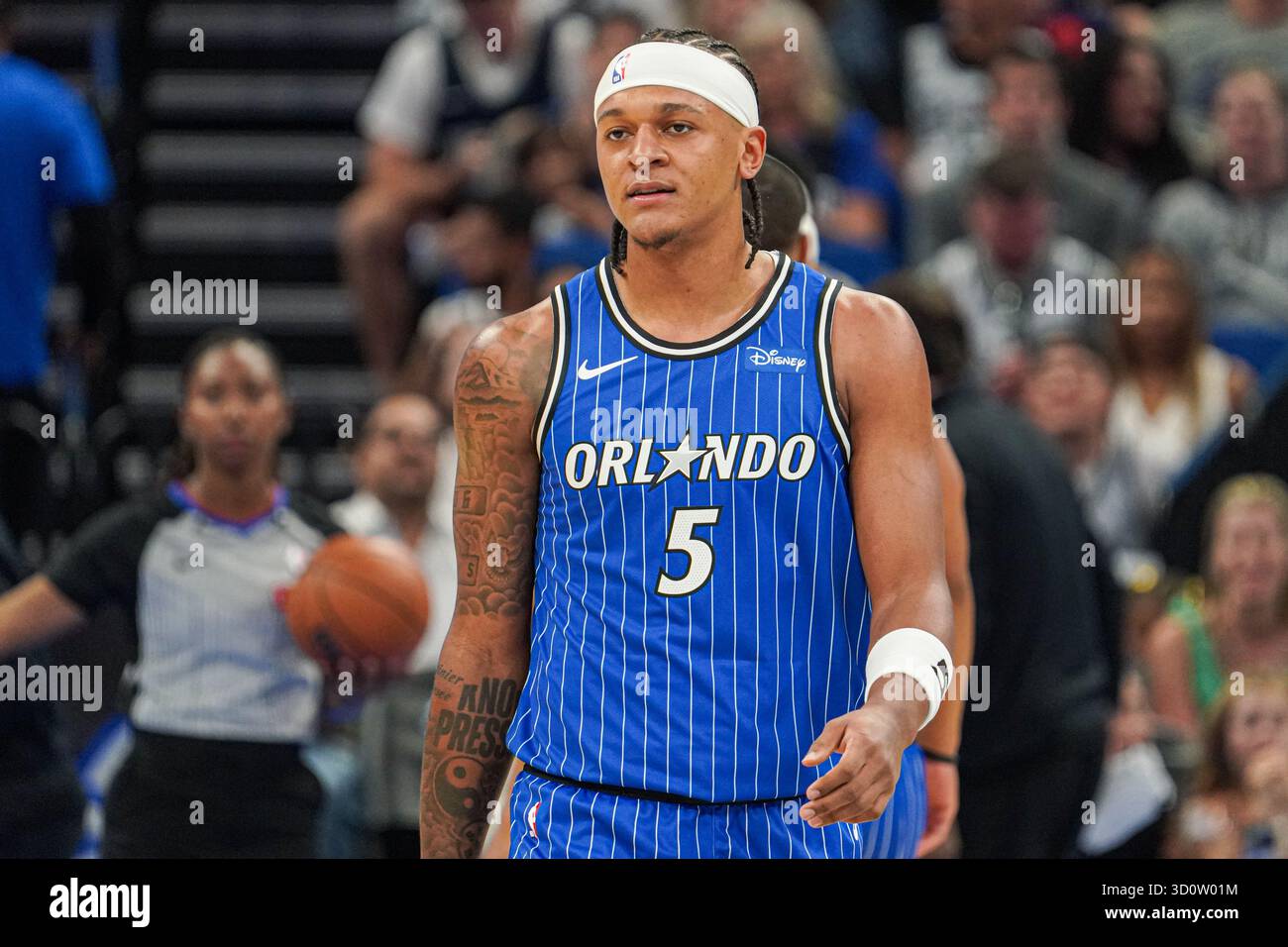 Orlando, Floride, États-Unis, Ocober 24, 2025, L'attaquant magique d'Orlando Paolo Banchero #5 au Kia Center. (Crédit photo : Marty Jean-Louis/Alamy Live News Banque D'Images