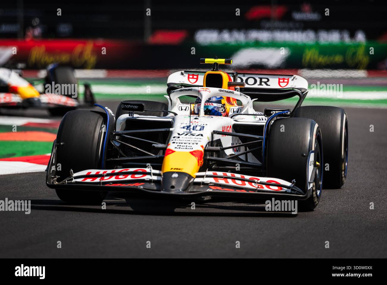 Autodromo Hermanos Rodriguez, Mexico, Mexique. 24 octobre 2025 ; Ayumu Iwasa du Japon et Visa Cash App RB Formula One Team pilote de réserve lors des essais libres 1 du Grand Prix du Mexique crédit : Jay Hirano/AFLO/Alamy Live News Banque D'Images