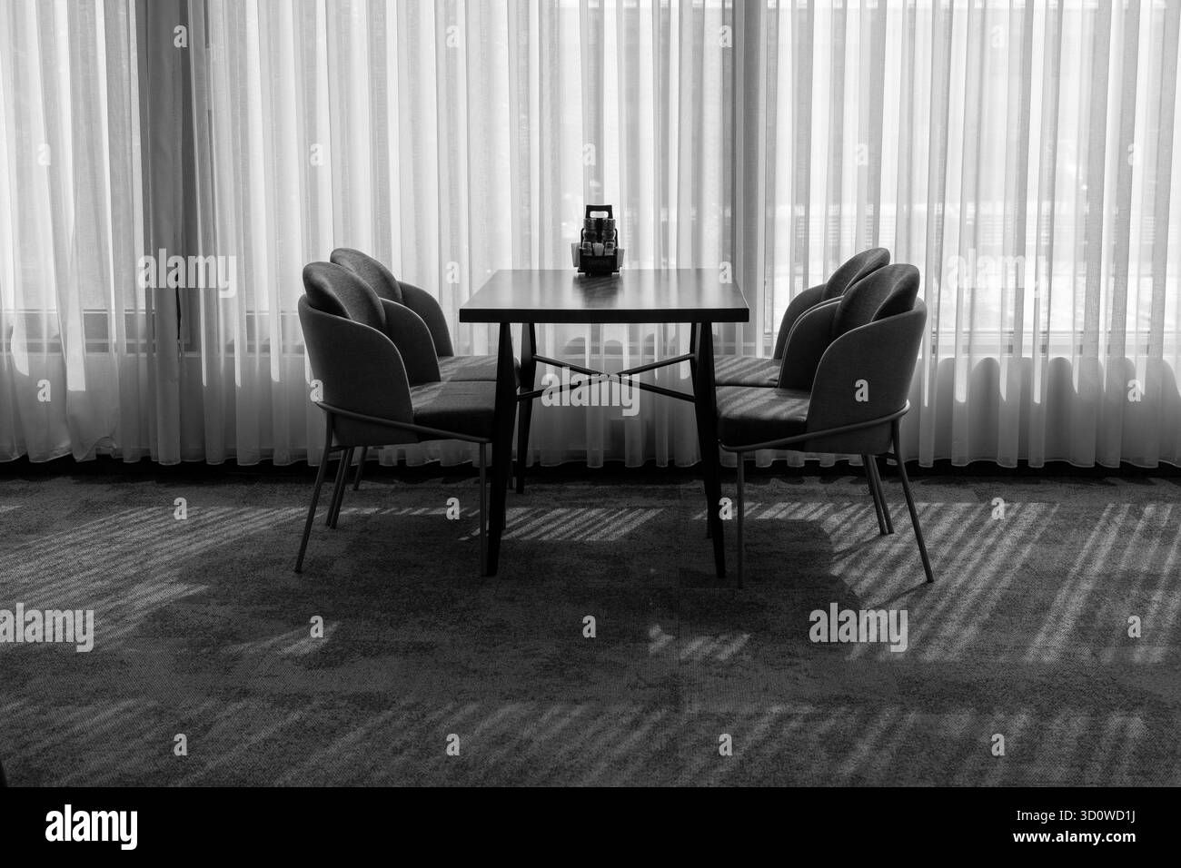 Buffet calme. Teintes monochromes. Banque D'Images