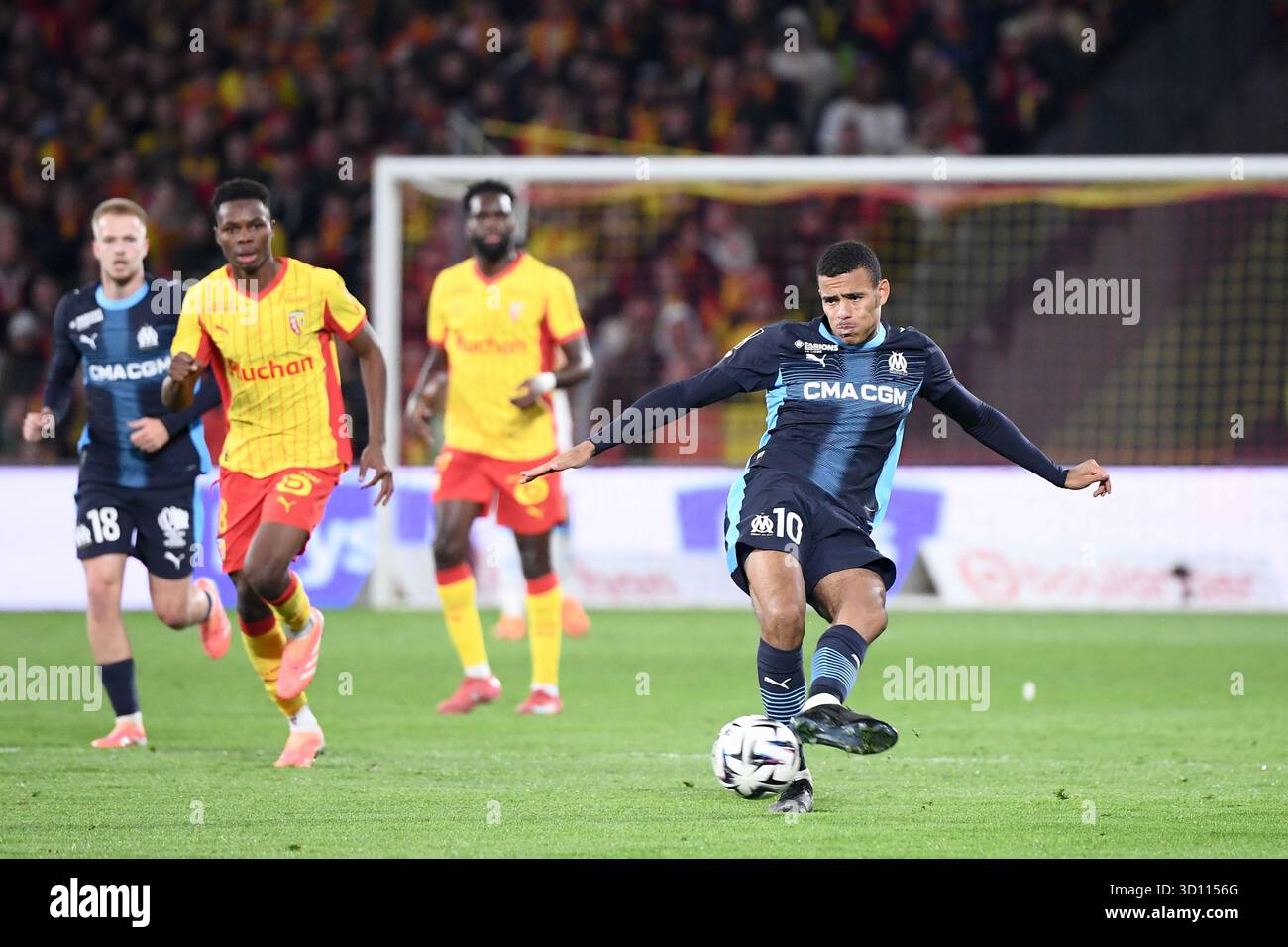 10 Mason GREENWOOD (om) lors du match McDonald's de Ligue 1 entre Lens et Marseille au stade Bollaert-Delelis le 25 octobre 2025 à Lens, France. (Photo Philippe Lecoeur/FEP/ Icon Sport) Banque D'Images