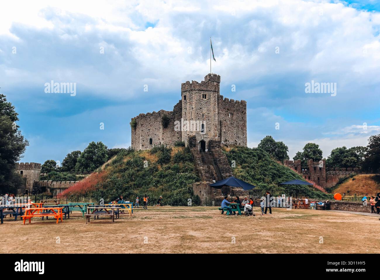 Cardiff, Royaume-Uni - 15 août 2022 : le célèbre château de Cardiff, pays de Galles Banque D'Images