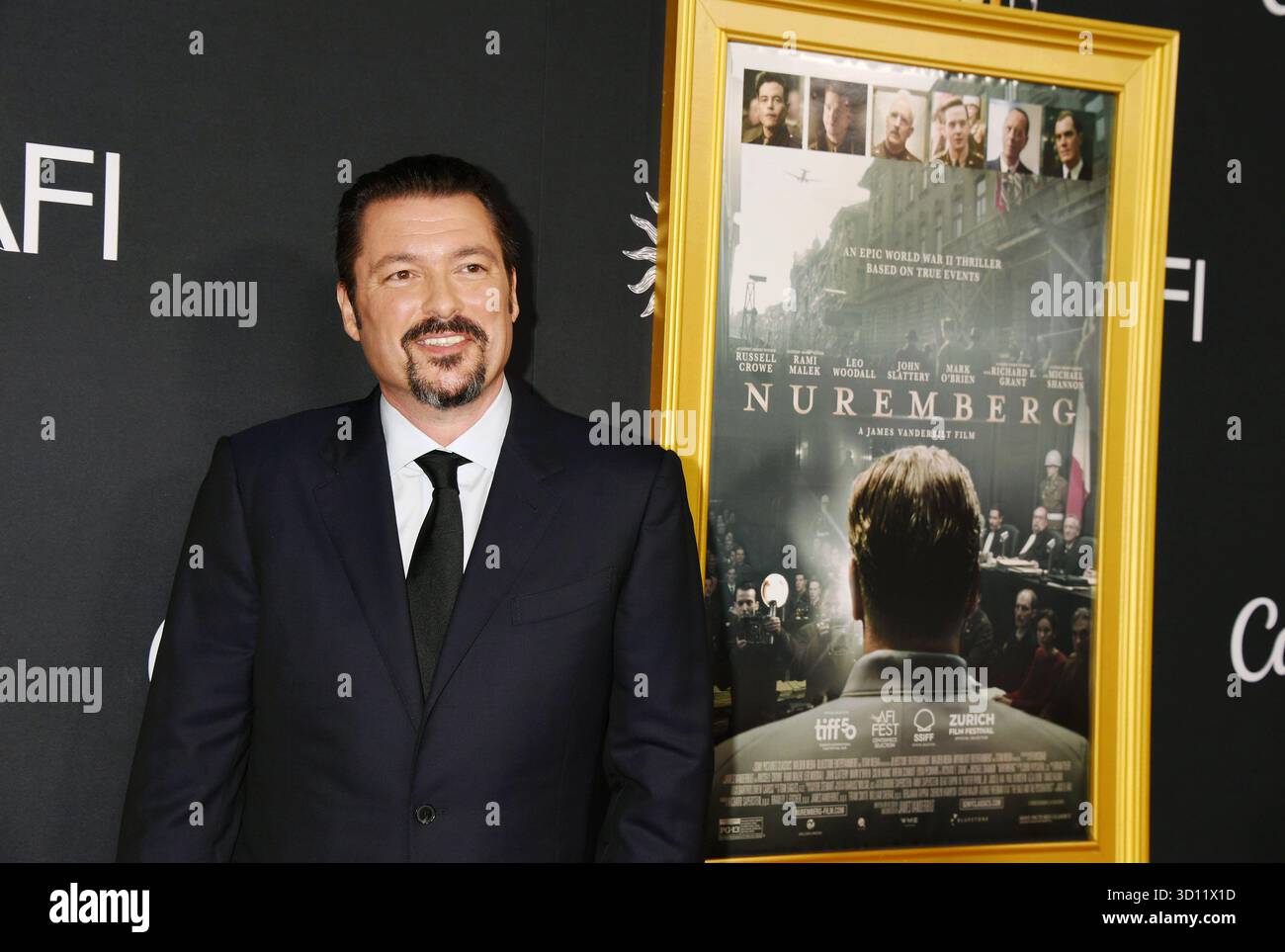 HOLLYWOOD, CALIFORNIE - 24 OCTOBRE : scénariste et réalisateur James Vanderbilt au AFI FEST 2025 présenté par Canva “Nuremberg” projection au TCL Chinese 6 th Banque D'Images