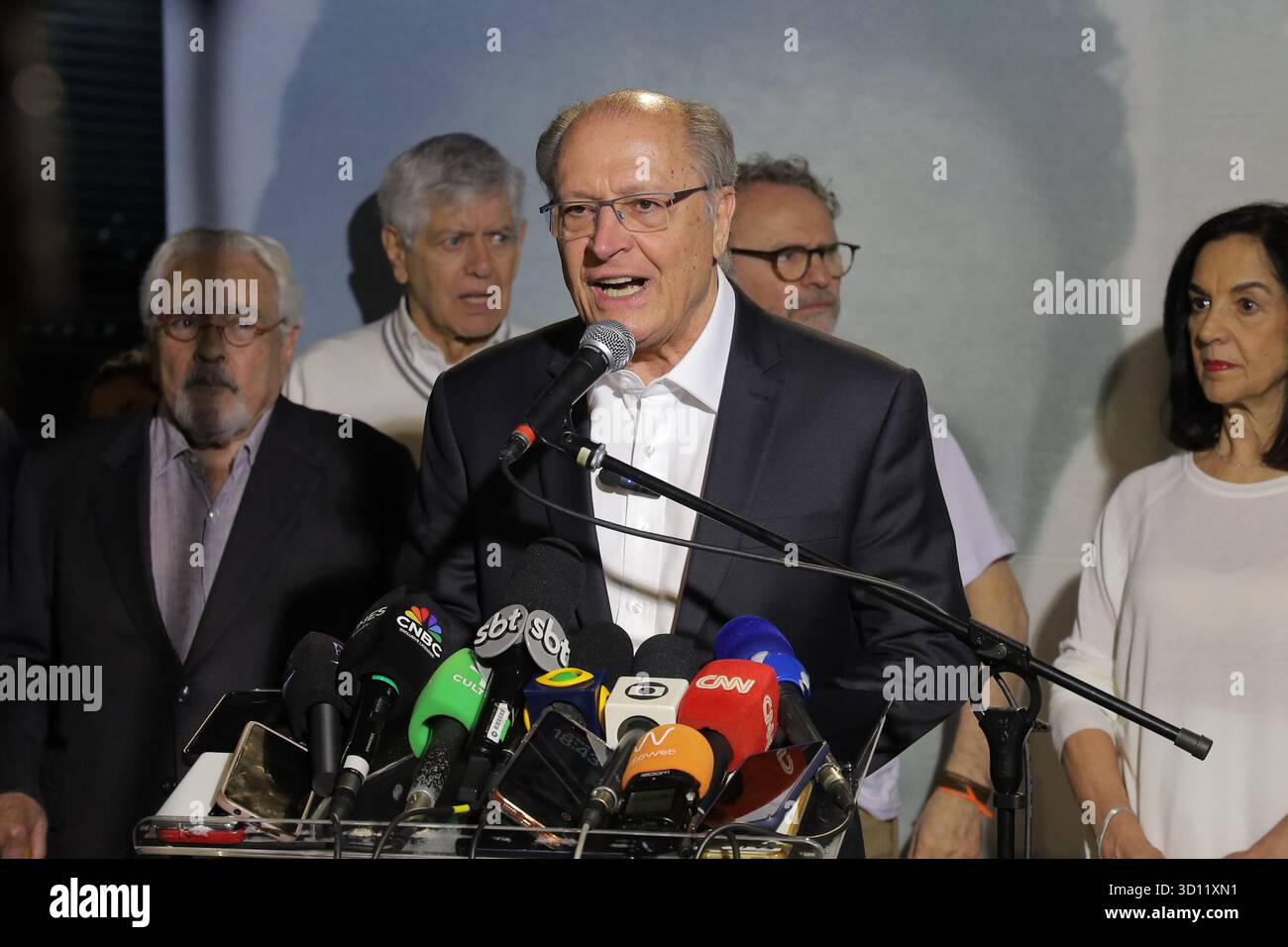 Sao Paulo, Sao Paulo, Brésil. 25 octobre 2025. Sao Paulo (SP), 25 octobre 2025, événement 50 ans pour la place Vlado - le vice-président de la République, Geraldo Alckmin, participe à l'événement â€Å"50 ans pour Vladoâ€Â, à la cathédrale se, dans la région centrale et historique de Sao Paulo. Ce samedi 25 octobre 2025. (Foto : Marcelo Estevao/Thenews2/Zumapress) (crédit image : © Marceloestevao Cpf15382048860/TheNEWS2 via ZUMA Press Wire) USAGE ÉDITORIAL SEULEMENT ! Non destiné à UN USAGE commercial ! Banque D'Images Sao Paulo, Sao Paulo, Brésil. 25 octobre 2025. Sao Paulo (SP), 25 octobre 2025, événement 50 ans pour la place Vlado - le vice-président de la République, Geraldo Alckmin, participe à l'événement â€Å"50 ans pour Vladoâ€Â, à la cathédrale se, dans la région centrale et historique de Sao Paulo. Ce samedi 25 octobre 2025. (Foto : Marcelo Estevao/Thenews2/Zumapress) (crédit image : © Marceloestevao Cpf15382048860/TheNEWS2 via ZUMA Press Wire) USAGE ÉDITORIAL SEULEMENT ! Non destiné à UN USAGE commercial ! Banque D'Images