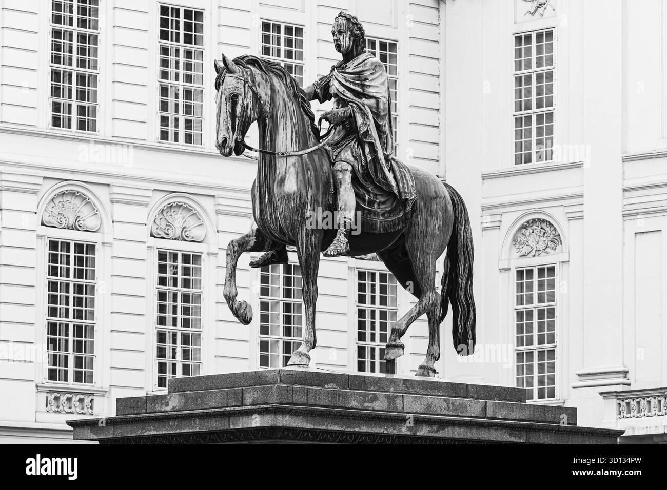 Statue équestre de l'empereur Joseph II, photo noir et blanc, Josefsplatz, Vienne, Autriche Banque D'Images