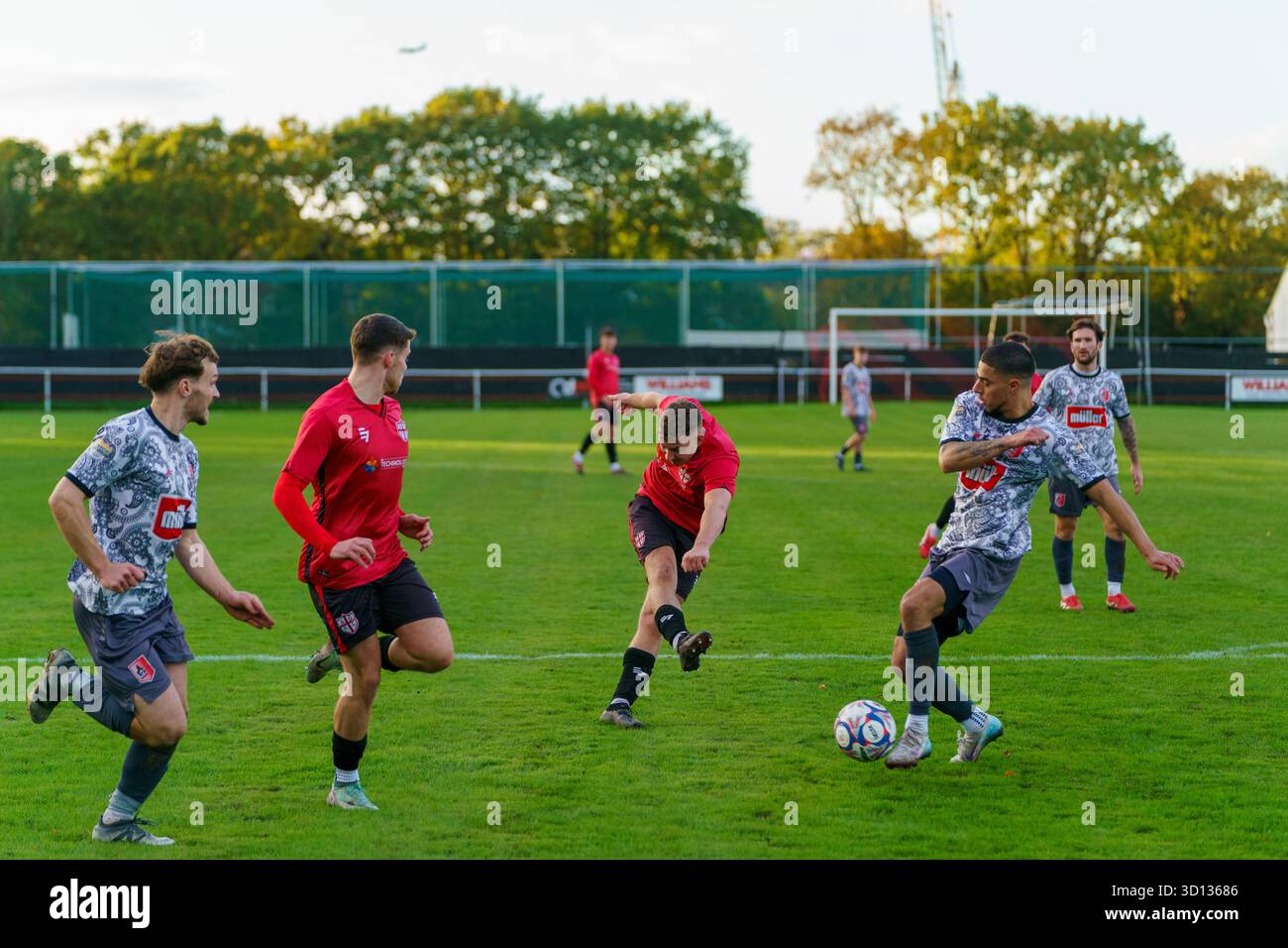 Stockport, Royaume-Uni. 25 octobre 2025. Stockport Georgians FC vs Market Drayton Town FC, dans la North West Counties Football League First Division South Credit : Adam Edwards/Alamy Live News Banque D'Images
