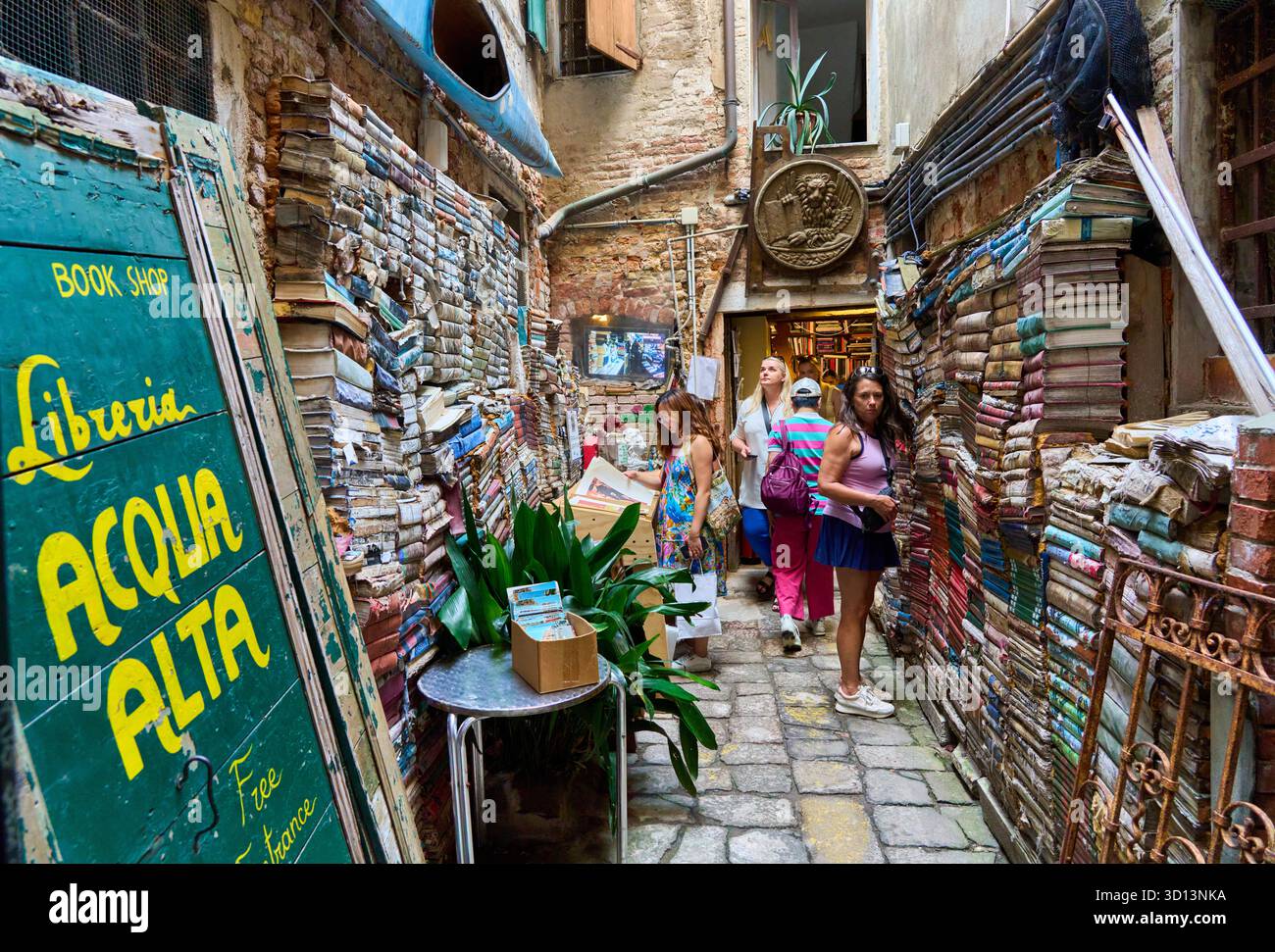 Libreria Acqua Alta, librairie, Longa Santa Maria Formosa Street, Venise, Venezia, Vénétie, Italie, Europe Banque D'Images