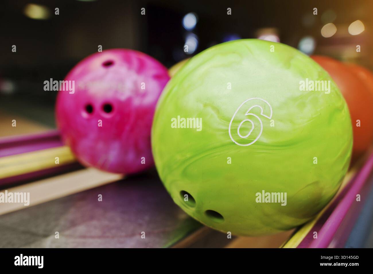 Lot 8 Porte-Clés Boule De Bowling + 50 Autocollants - Cadeaux Fun Pour Fans De Bowling