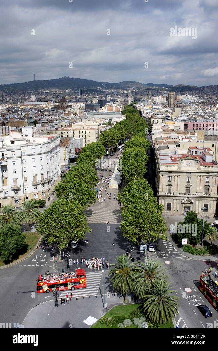 Country espagne vue sur la rue la rambla à Barcelone Banque D'Images