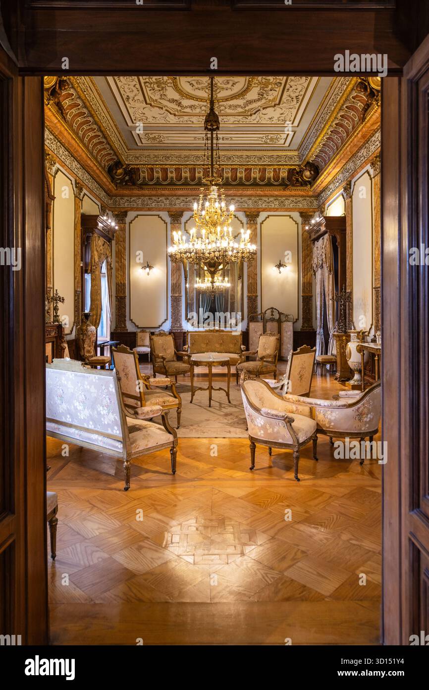 Élégant salon du XIXe siècle à l'intérieur du château de Chapultepec, à Mexico, ancienne résidence impériale de l'empereur Maximilien des Habsbourg. Banque D'Images