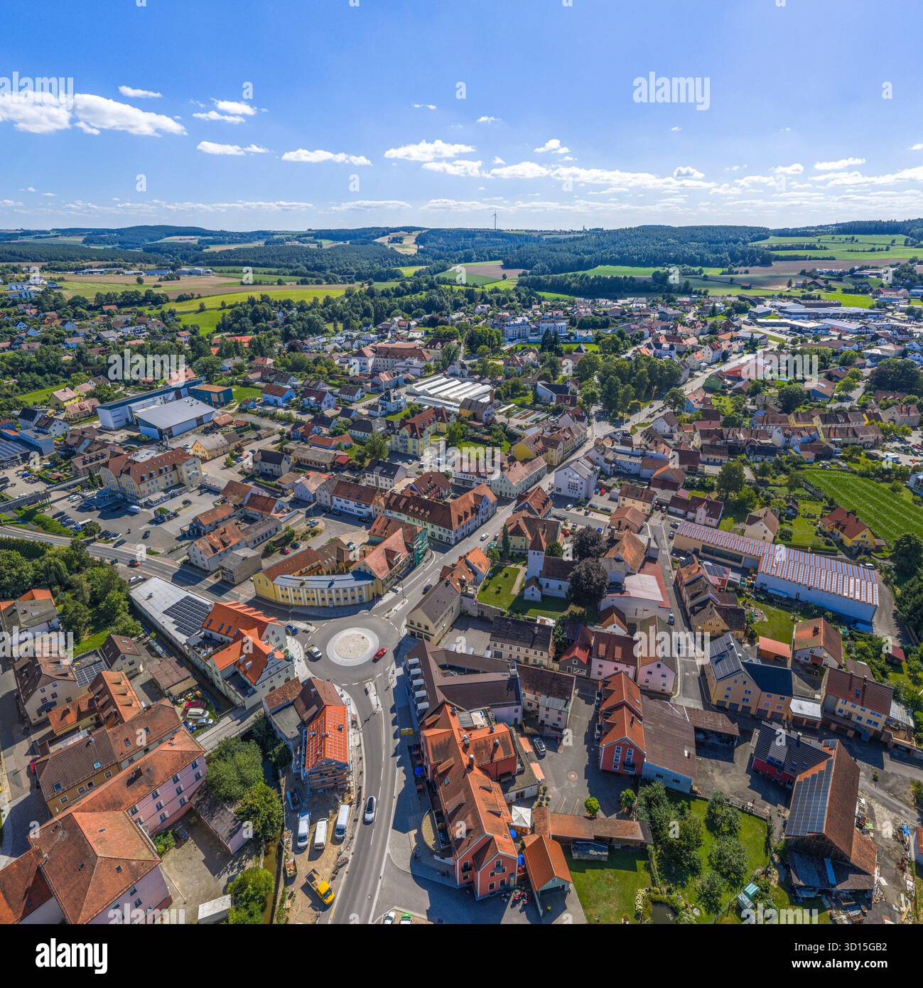 Neunburg vorm Wald dans la vallée de Schwarzach dans le parc naturel de la forêt du Haut-Palatinat d'en haut Banque D'Images