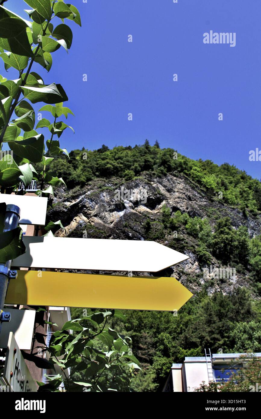 Pointeur de direction fait maison sans signes et symboles Banque D'Images