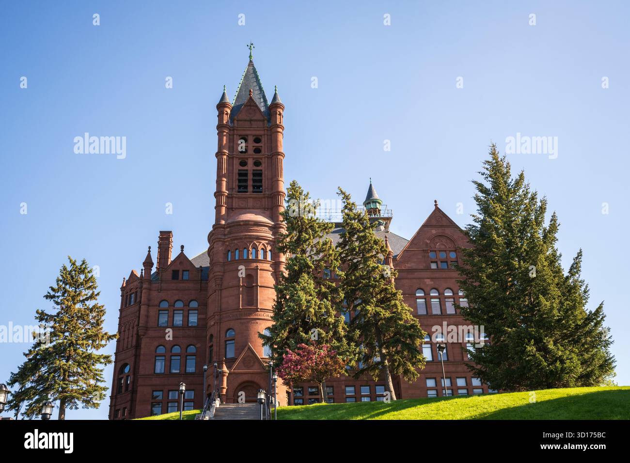 Syracuse, NY États-Unis - 12 mai 2019 : Crouse College, également connu sous le nom de Crouse Memorial College et historiquement sous le nom de John Crouse Memorial College for Women, est Banque D'Images