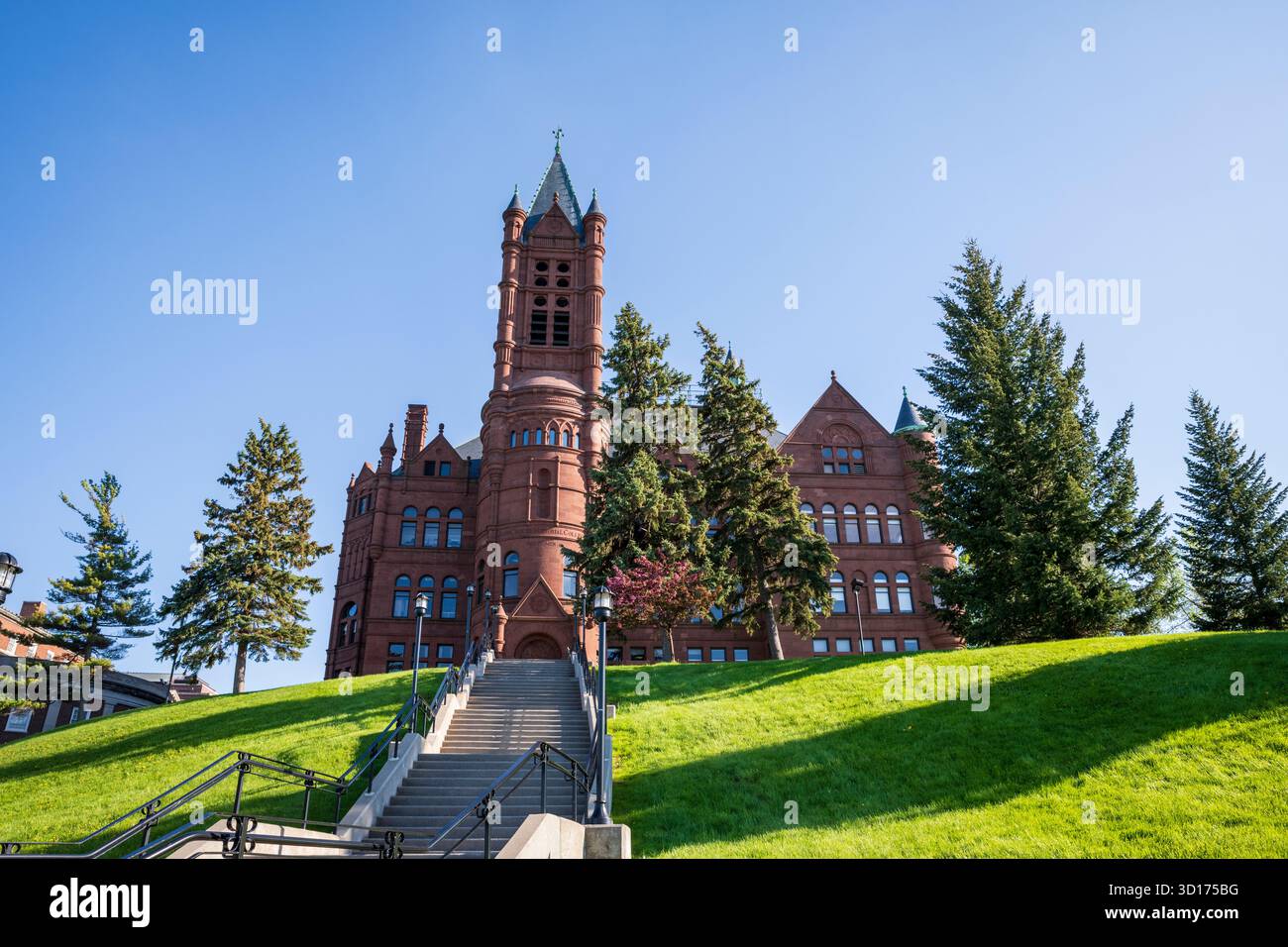 Syracuse, NY États-Unis - 12 mai 2019 : Crouse College, également connu sous le nom de Crouse Memorial College et historiquement sous le nom de John Crouse Memorial College for Women, est Banque D'Images