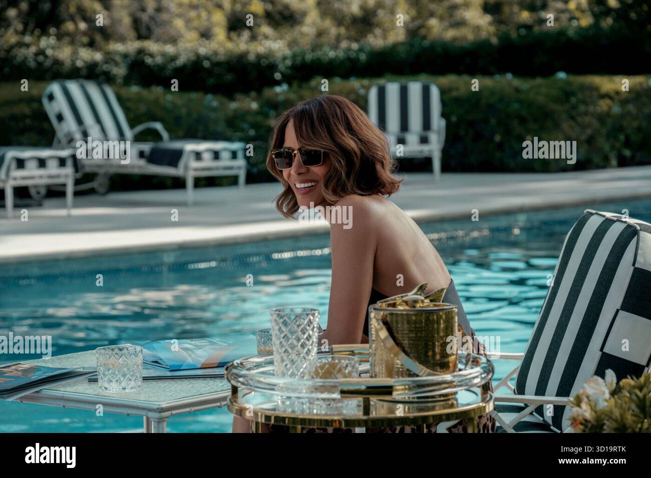 Crime 101 est un film criminel écrit et réalisé par Bart Layton. Il est basé sur le roman de 2010 du même nom de Don Winslow. Le film met en vedette Chris Hemsworth, Mark Ruffalo, Barry Keoghan, Monica Barbaro, Corey Hawkins, Jennifer Jason Leigh, Nick Nolte et Halle Berry. Banque D'Images