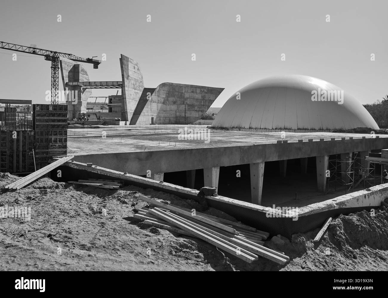 Le bâtiment de la Cité des Arts et de la culture à Essaouira, au Maroc, conçu à titre posthume par Oscar Niemeyer et actuellement en construction. Banque D'Images