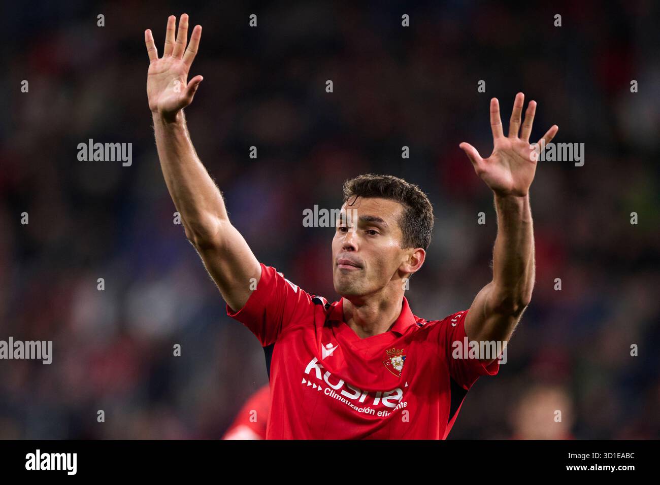 Lucas Torro de CA Osasuna réagit lors du match LaLiga EA Sports entre CA Osasuna et RC Celta à l'Estadio El Sadar le 26 octobre 2025 à Pampelune Banque D'Images