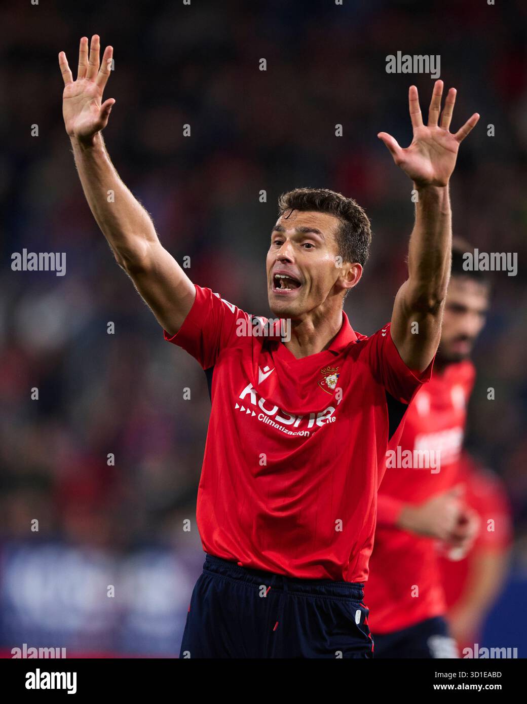 Lucas Torro de CA Osasuna réagit lors du match LaLiga EA Sports entre CA Osasuna et RC Celta à l'Estadio El Sadar le 26 octobre 2025 à Pampelune Banque D'Images