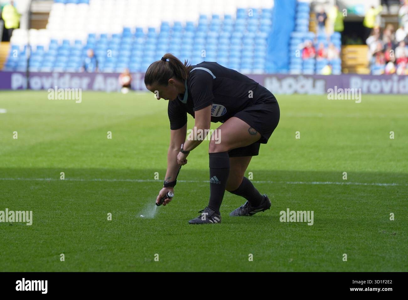 Arbitre Stacey PEARSON - pays de Galles v Australie, Cardiff City Stadium, 25 octobre 2025 crédit Penallta Photographics Banque D'Images