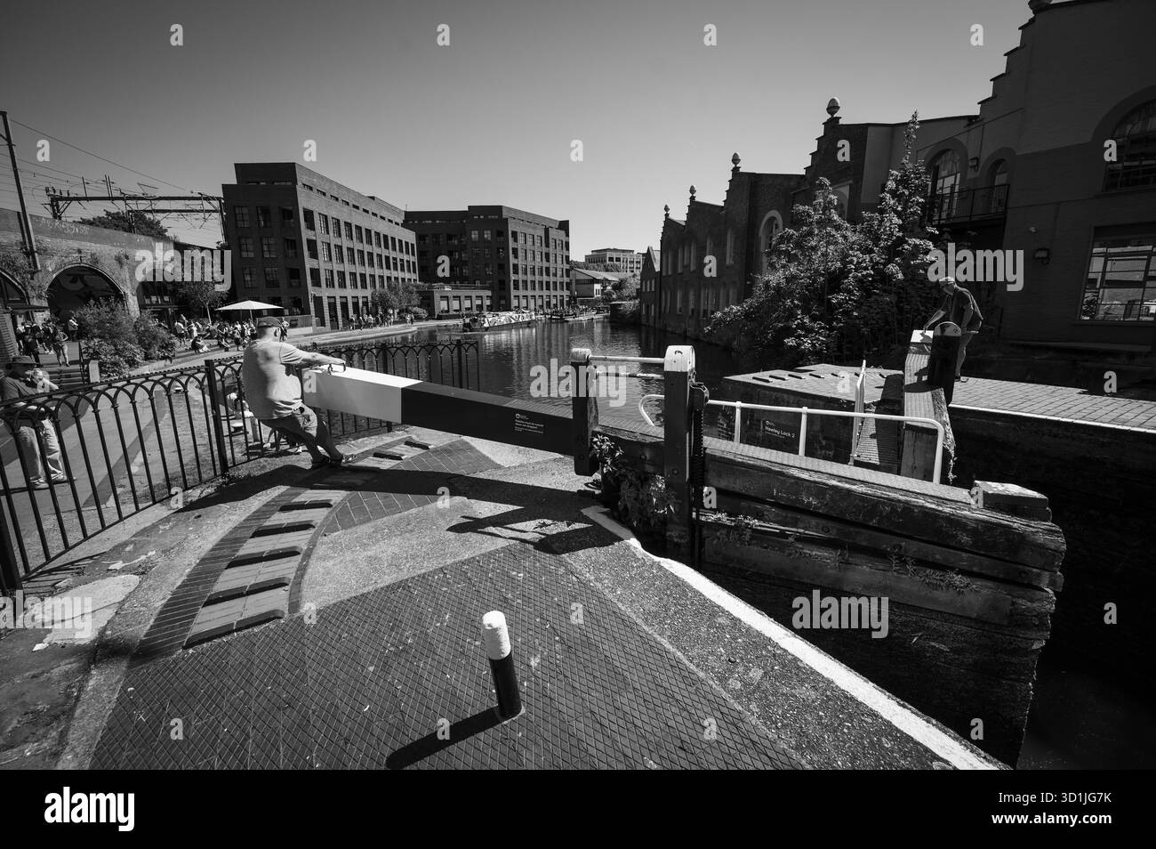 Les écluses de Camden le long du Regents canal. Camden Town. Centre-ville de Londres Royaume-Uni. Banque D'Images