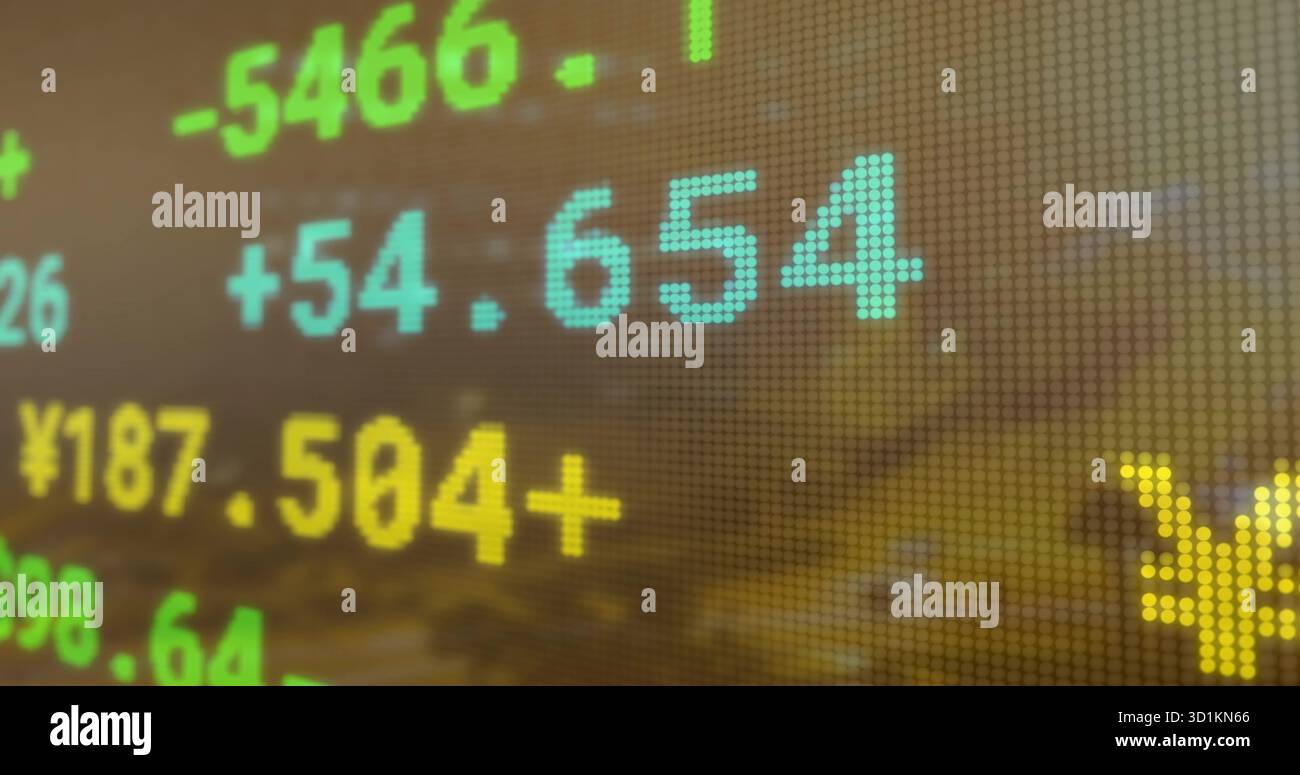 Affichage du ticker LED montrant les chiffres du marché au port, avec le symbole yen, plus des signes moins Banque D'Images
