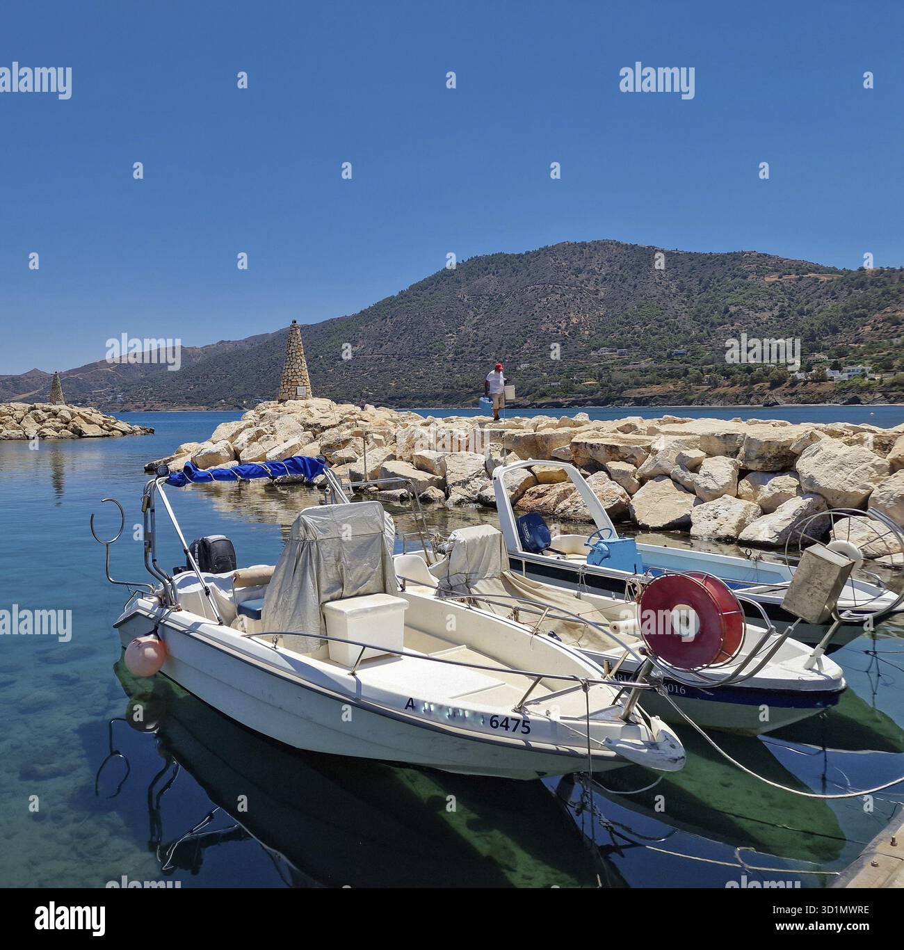 Bateaux au port de pêche de Pomos dans l'île méditerranéenne de Chypre Banque D'Images